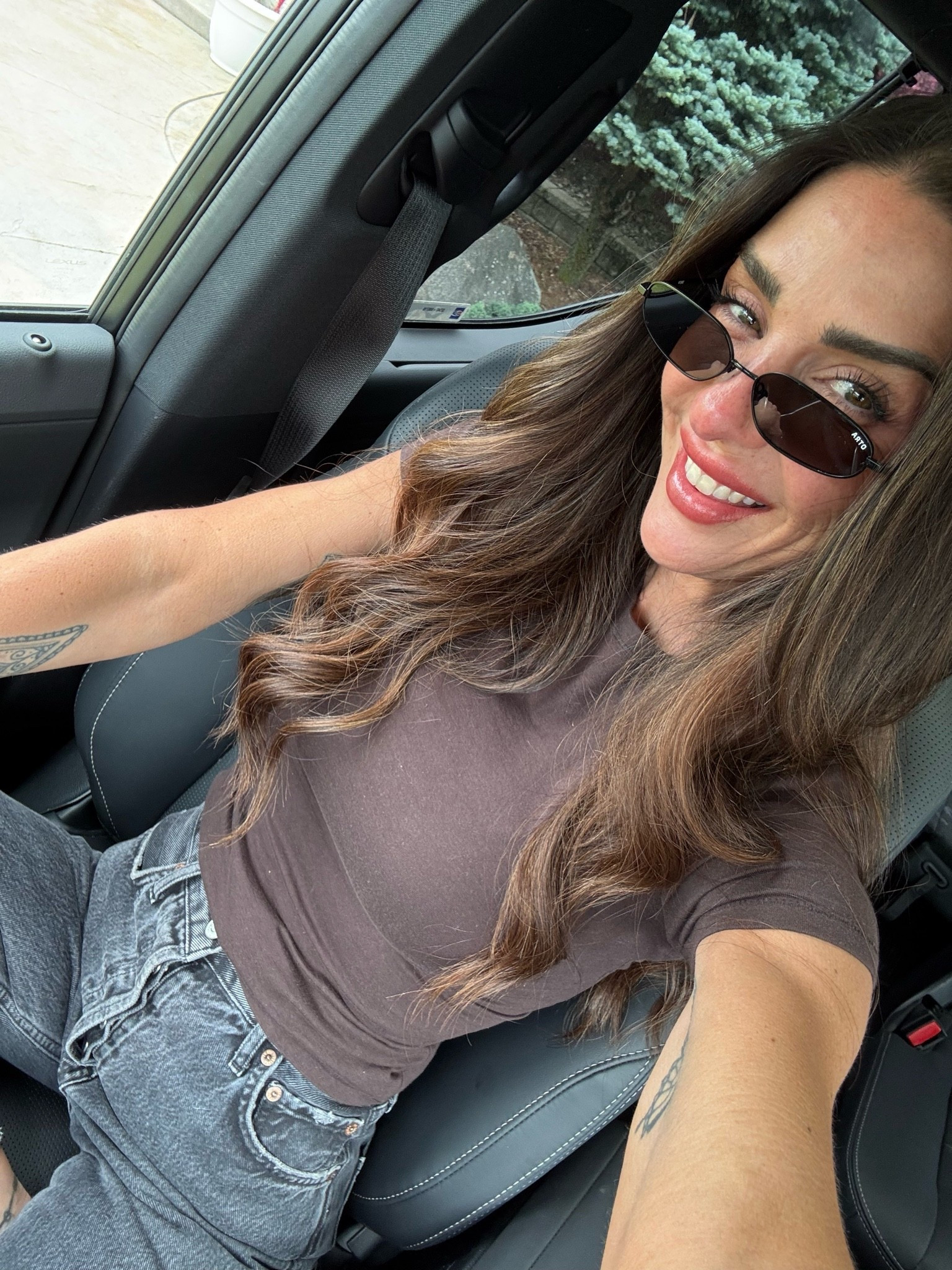 I swear you could bury me in Agolde denim. Wearing size 23. Plus new sunnies from Otra

#LTKdayinmylife #LTKootd #LTKPetite