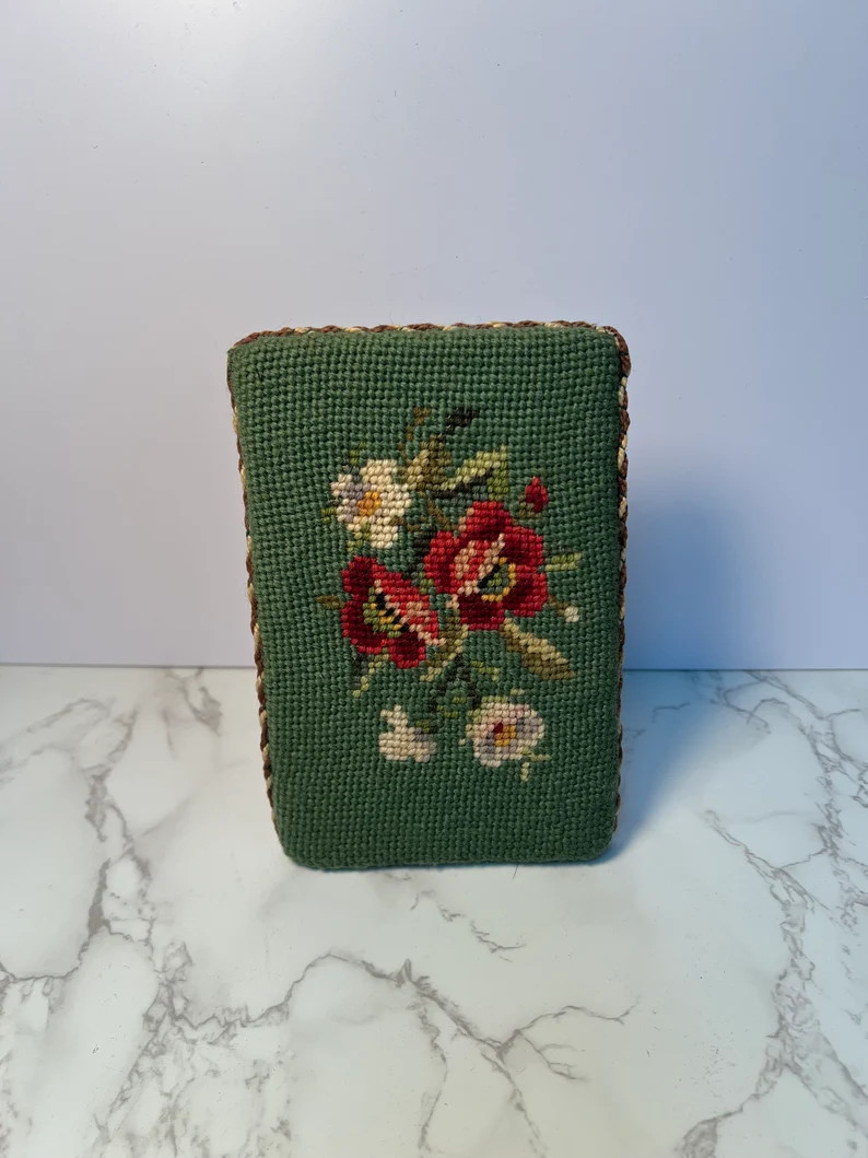 Vintage Needlepoint Floral Display - Etsy | Etsy (US)