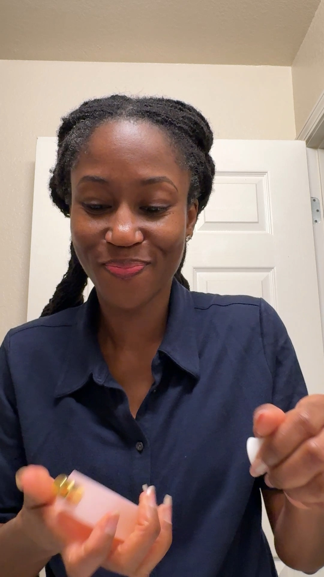 This scent makes me smile everytime I wear it. 