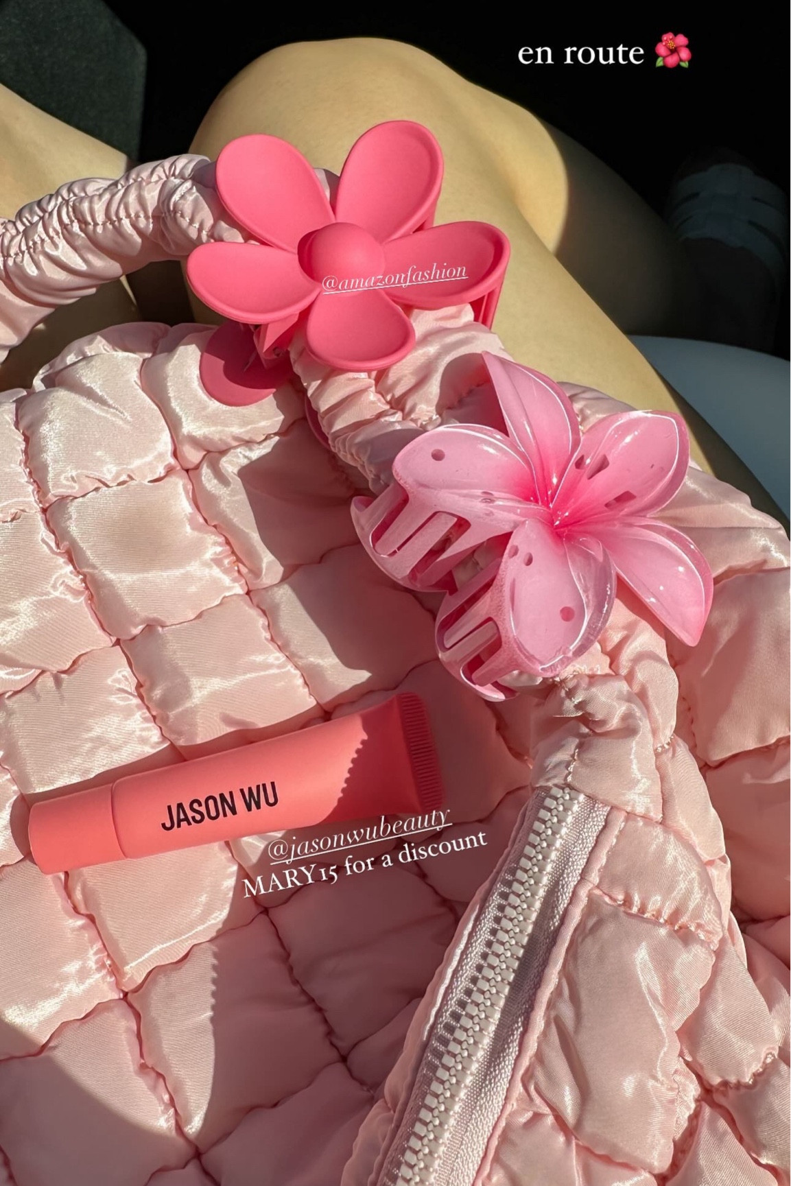 cute & colorful travel essentials 🩷🌺 
jason wu beauty soft lip balm in peaches - currently on sale for under $10! and use code MARY15 for an extra discount ~ I like that this is hydrating without being greasy or sticky

amazon puffy quilted tote bag - size medium in pink

amazon flower claw clips (they come in sets of different colors and are very reasonably priced!)



#LTKFindsUnder50 #LTKBeauty #LTKTravel