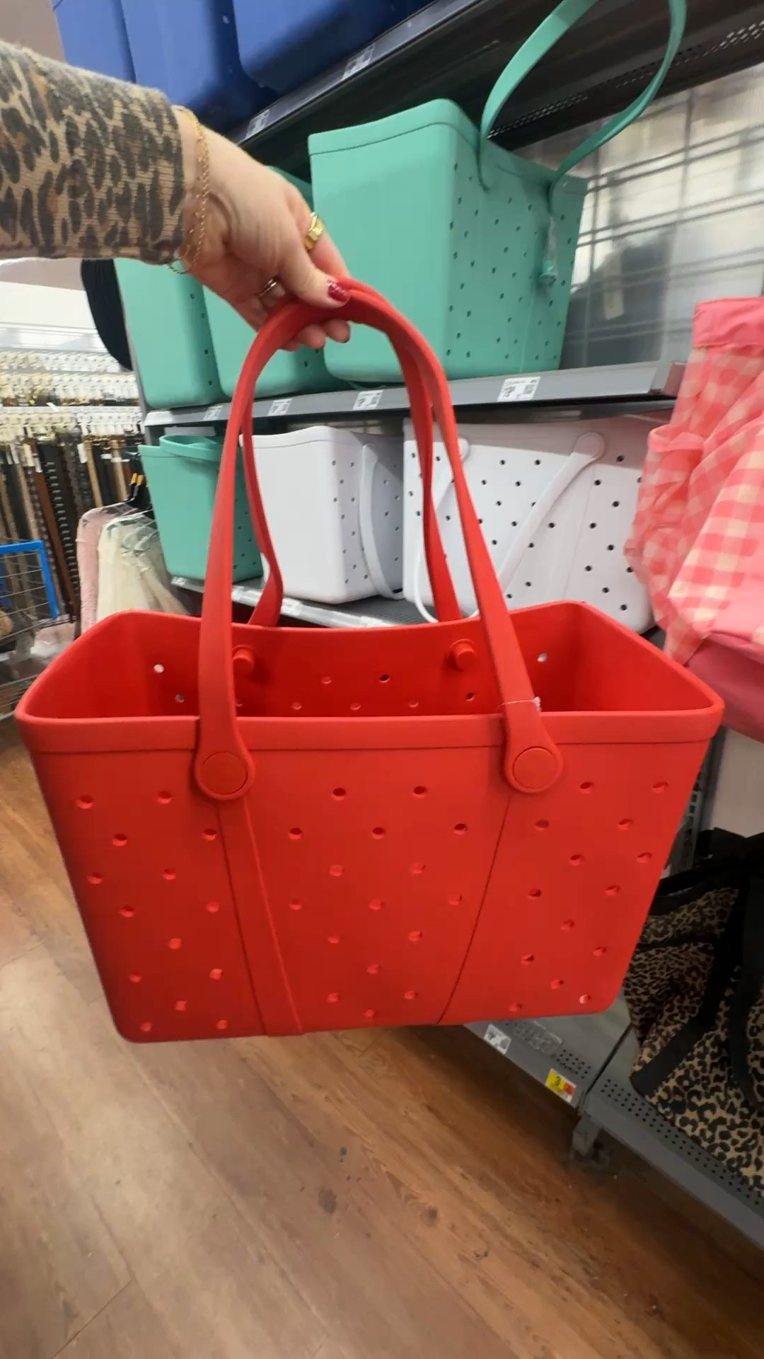 Bogg bag look for less!

#LTKmomlife #LTKootd