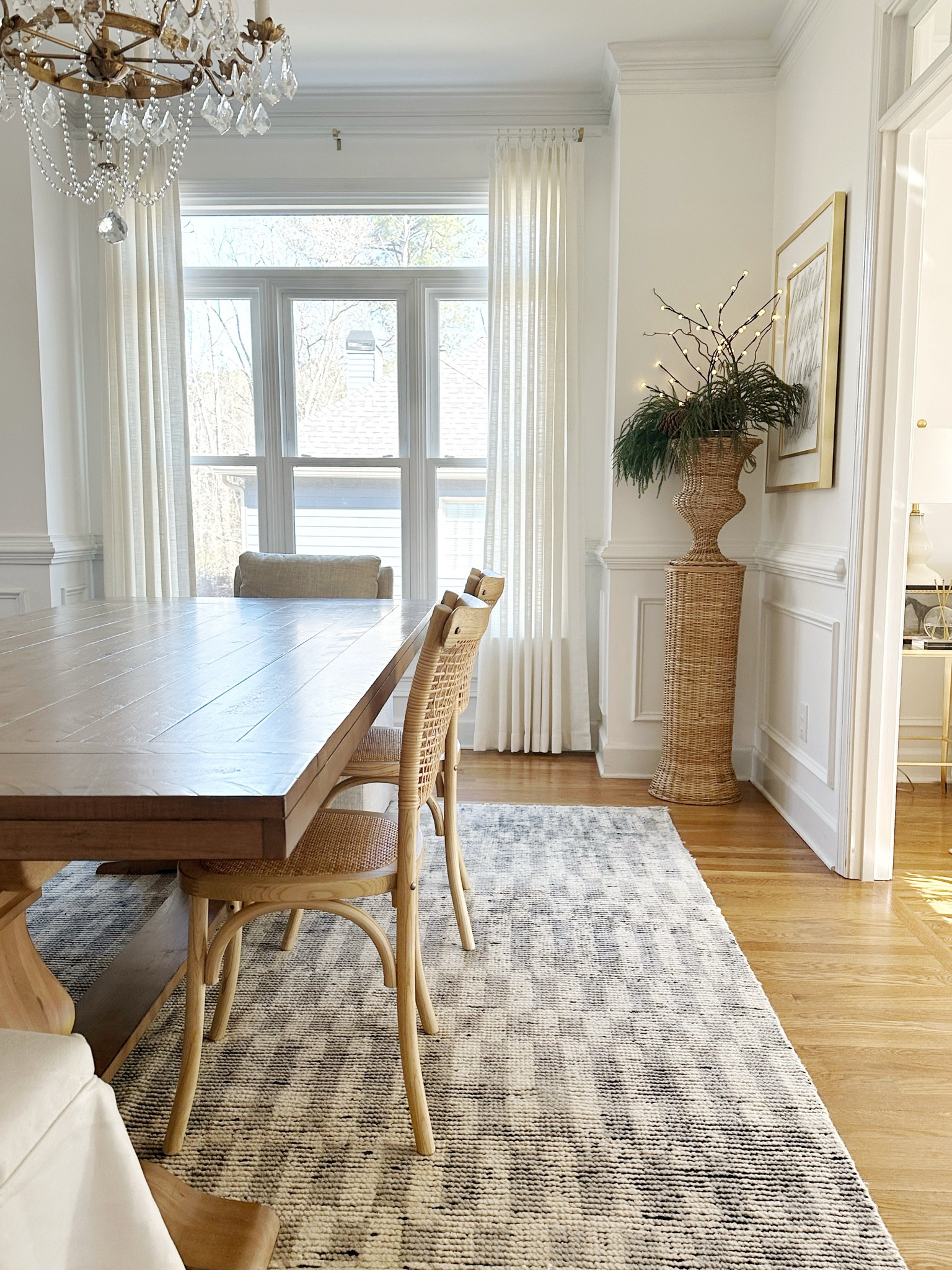 Use code 18LATTI off your @homerilla_official curtain purchase. 




Dining room, Moroccan, wool area, rug, rattan, dining chairs, rolling, dining chairs, upholster, dining, chairs, farmhouse, dining table, pinch, pleat, curtains, drapes, acrylic, curtain rod, Ballard designs  chairish, Etsy handmade

#LTKhome