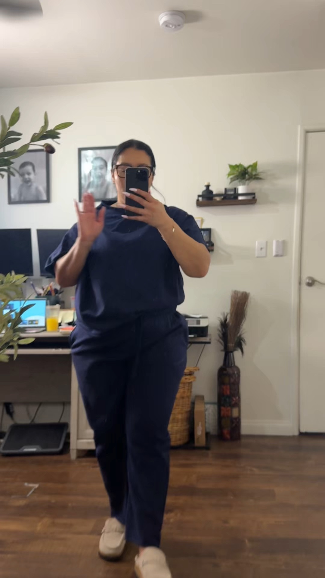 I have been obsessed with this matching set. I’ve been wearing it on repeat. I love the collar detail, elevates the look, love the longer sleeves when I don’t want to show my arms, and it’s super tummy friendly. 

Matching set- large / great quality and super comfortable 

Casual outfit 
Spring outfit 
Midsize outfit 
Midsize fashion 
WFH outfit 
Travel outfit 
Airport outfit 
Comfy outfit 
Mom outfit 

#LTKMidsize #LTKootd #LTKmomlife