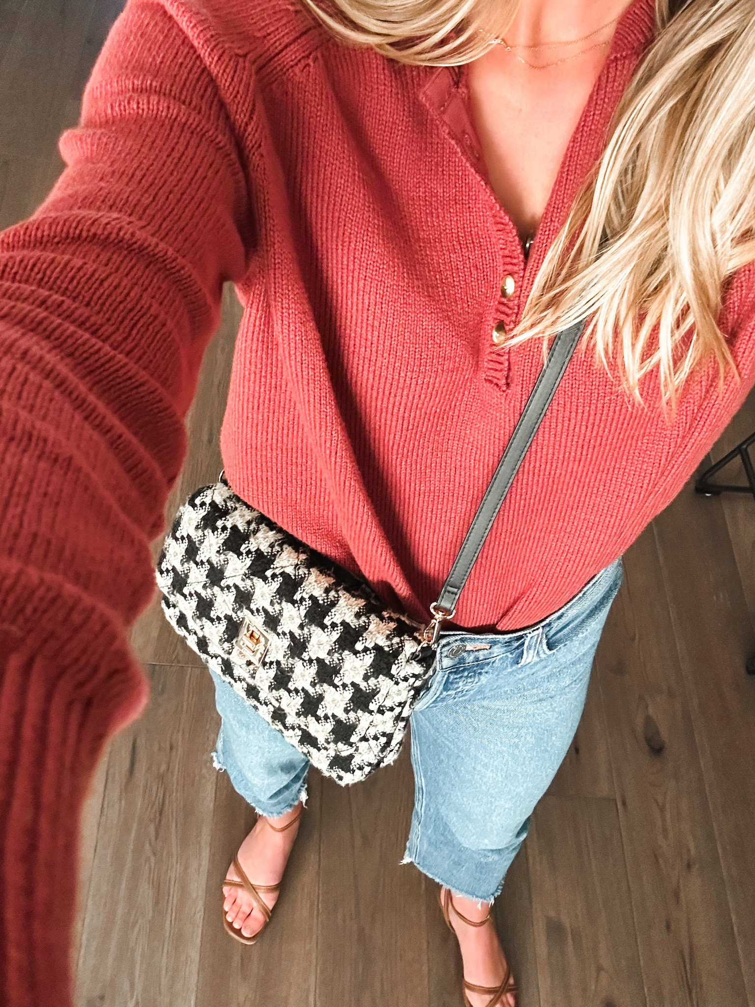 Brick red sweater // Ética jeans // houndstooth bag 

#LTKworkwear #LTKSeasonal
