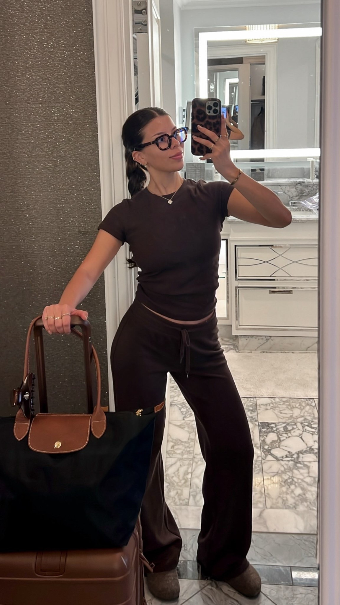 Airport / travel outfit inspo 🖤🧳

#LTKootd #LTKTravel