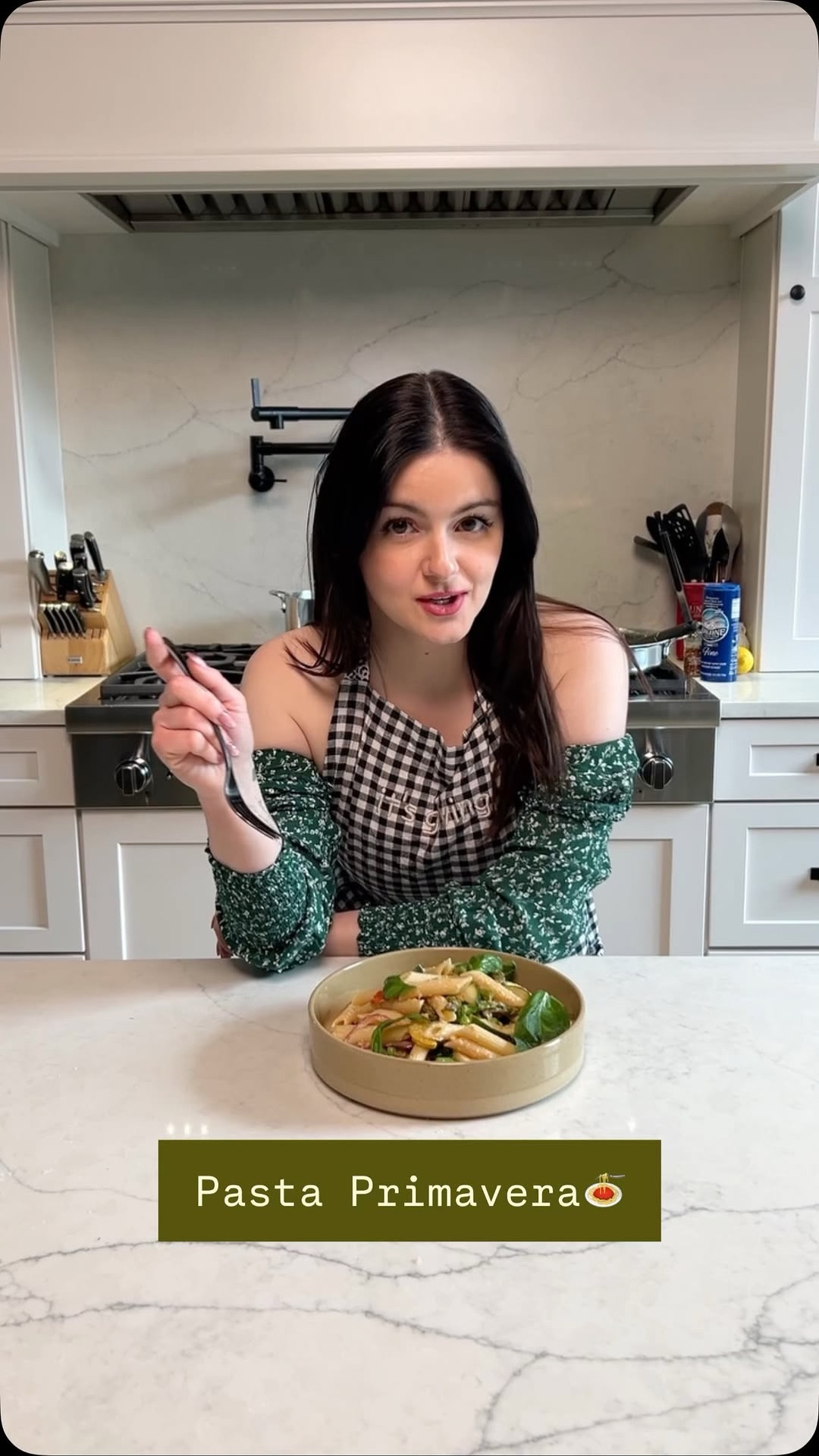 If you love pasta and need an easy way to get more veggies in this recipe is for you!!!

Pasta Primavera🤌🏻
Recipe by @loveandlemons 

#LTKStyleTip #LTKFindsUnder100 #LTKHome