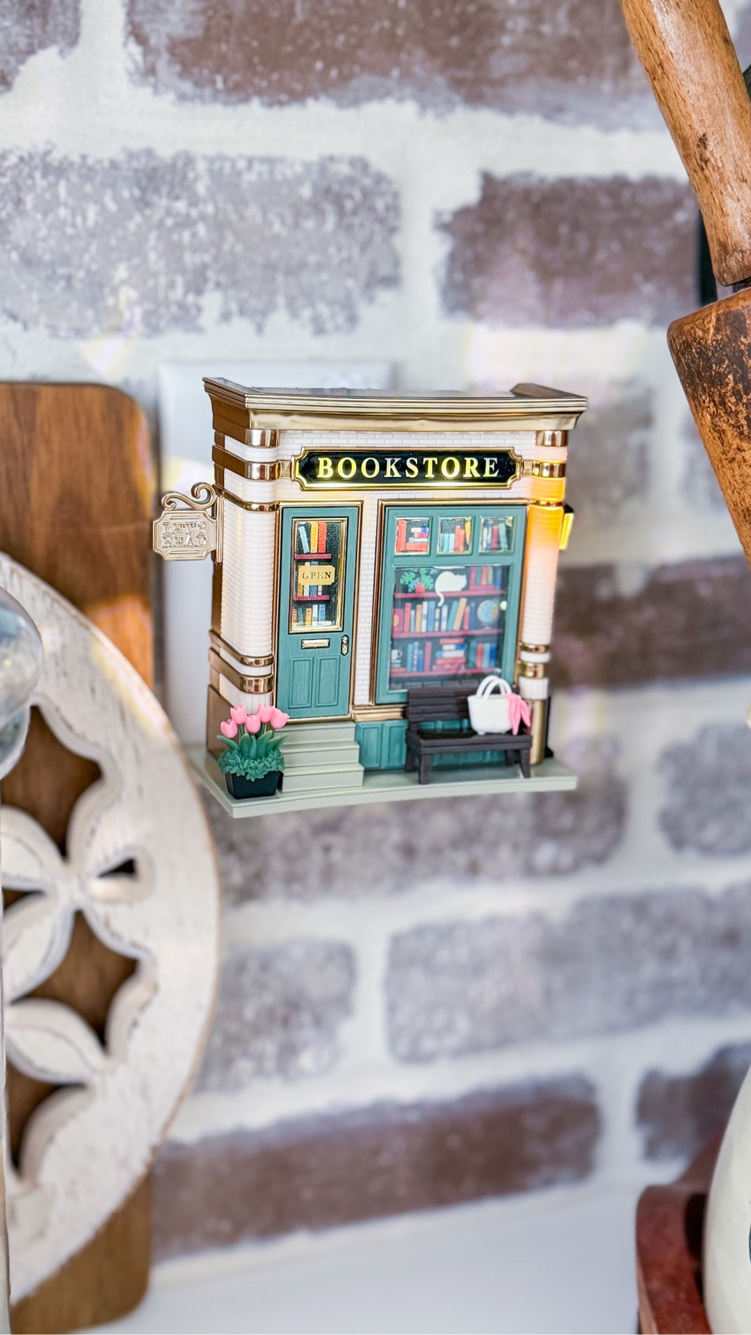 The cutest bookstore plug in! Book girlies, you need this!! ❤️📖

#LTKSeasonal #LTKHome