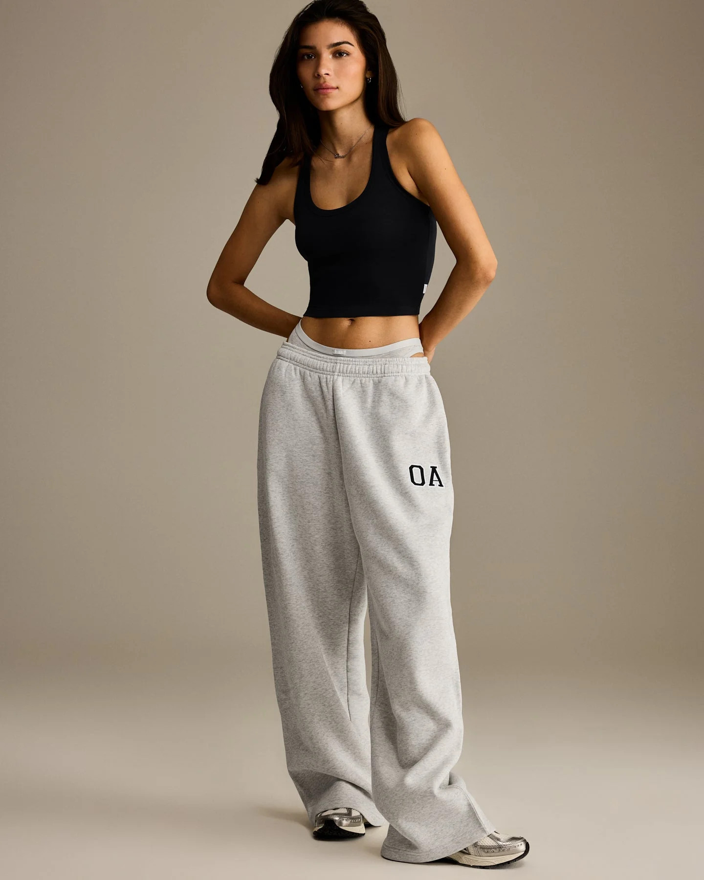 Foundations Oversized Oner Girlfriend Straight Leg Sweatpants
Light Gray Marl | Oner Active (UK / US)