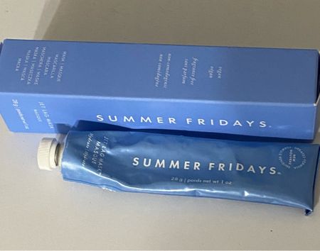 Very tired and with dry skin today so Summer Fridays to the rescue 

#LTKbeauty #LTKfindsunder100 #LTKstyletip