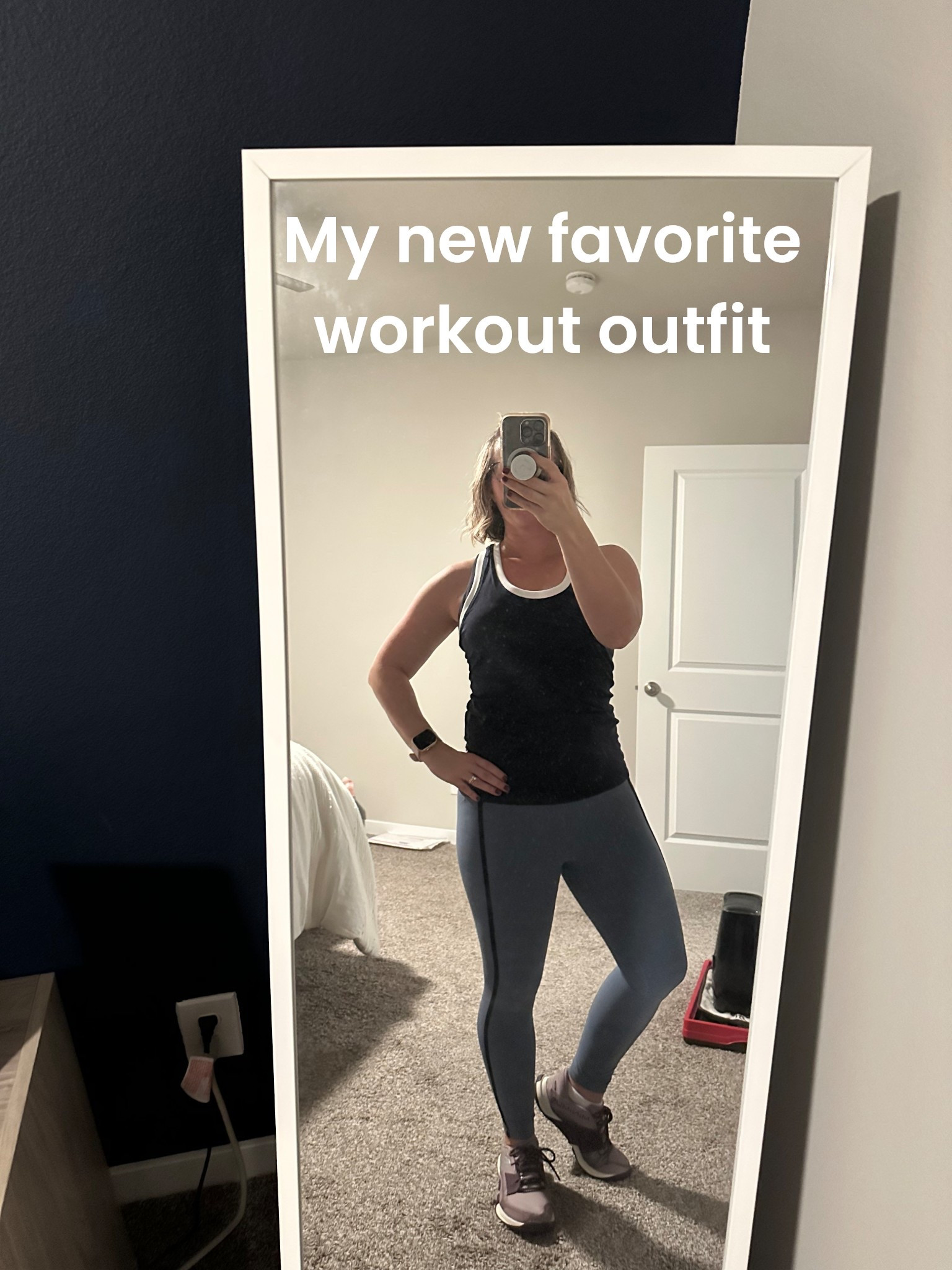 As a personal trainer I’ve tried all the exercise clothes and this outfit is my new favorite. Leggings doesn’t bunch, top stays put- perfect for lifting and HIIt 