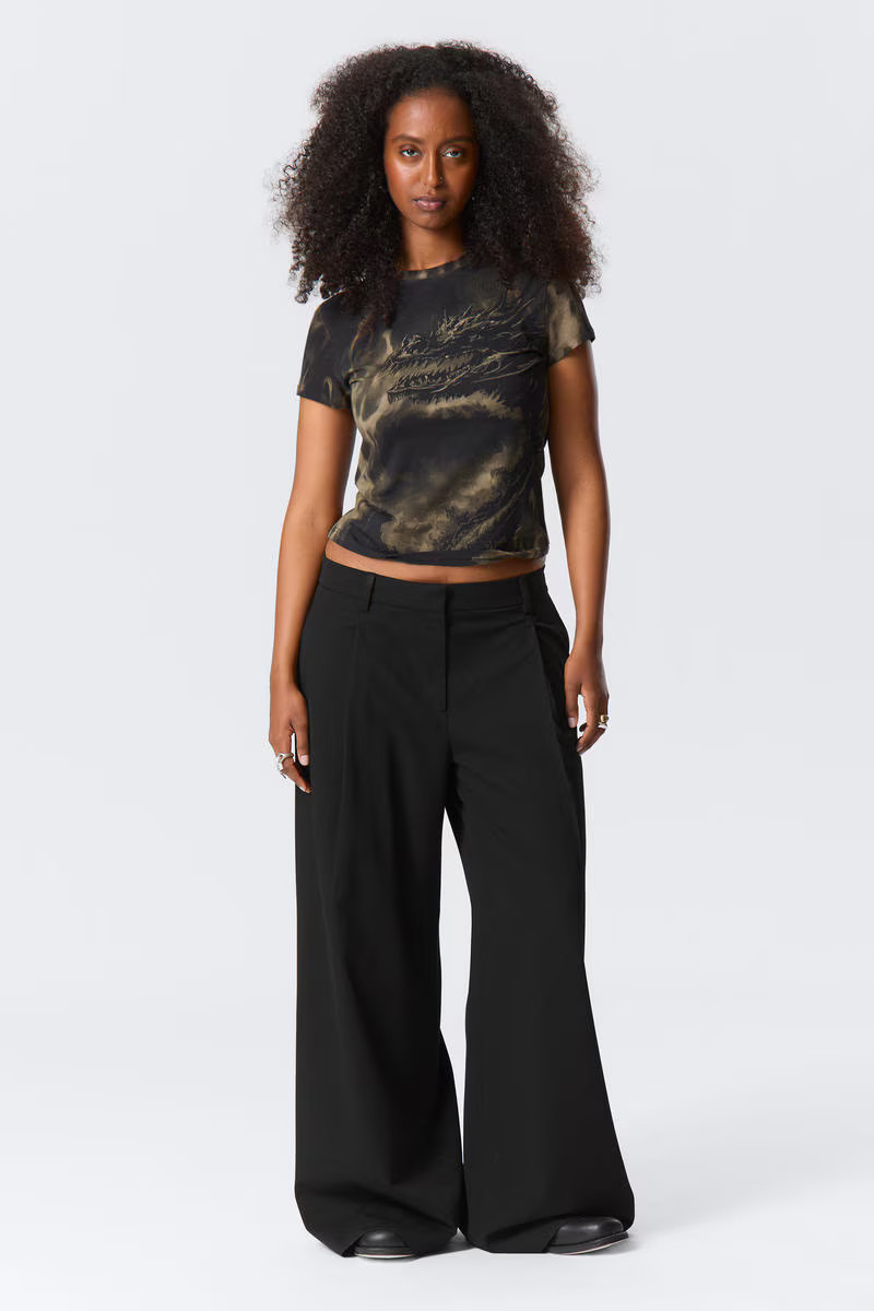 Low Rise Wide Leg Pleated Suiting Trousers | Weekday