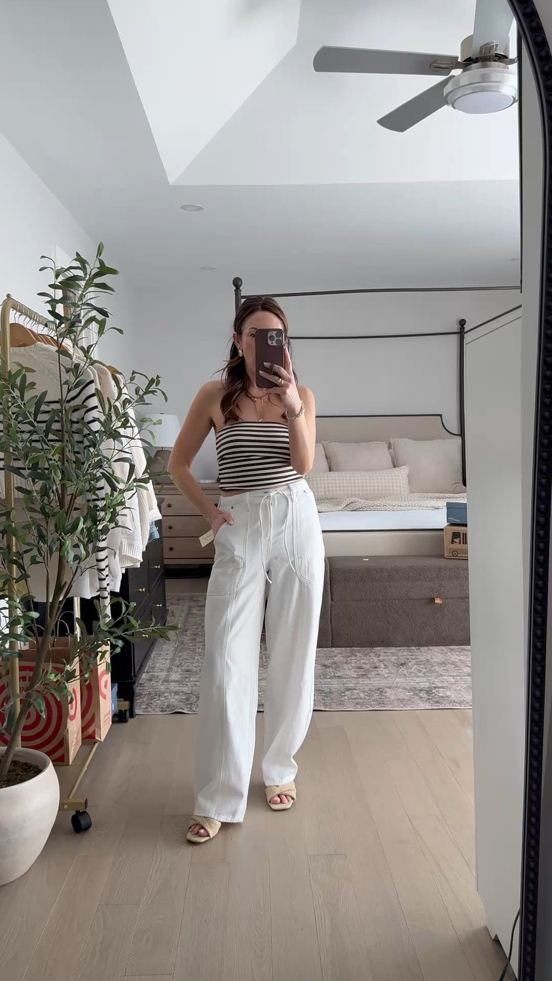 These are the cutest drawstring pants. Wearing size 0
XS in tube top


#LTKgrwm #LTKPetite #LTKSeasonal