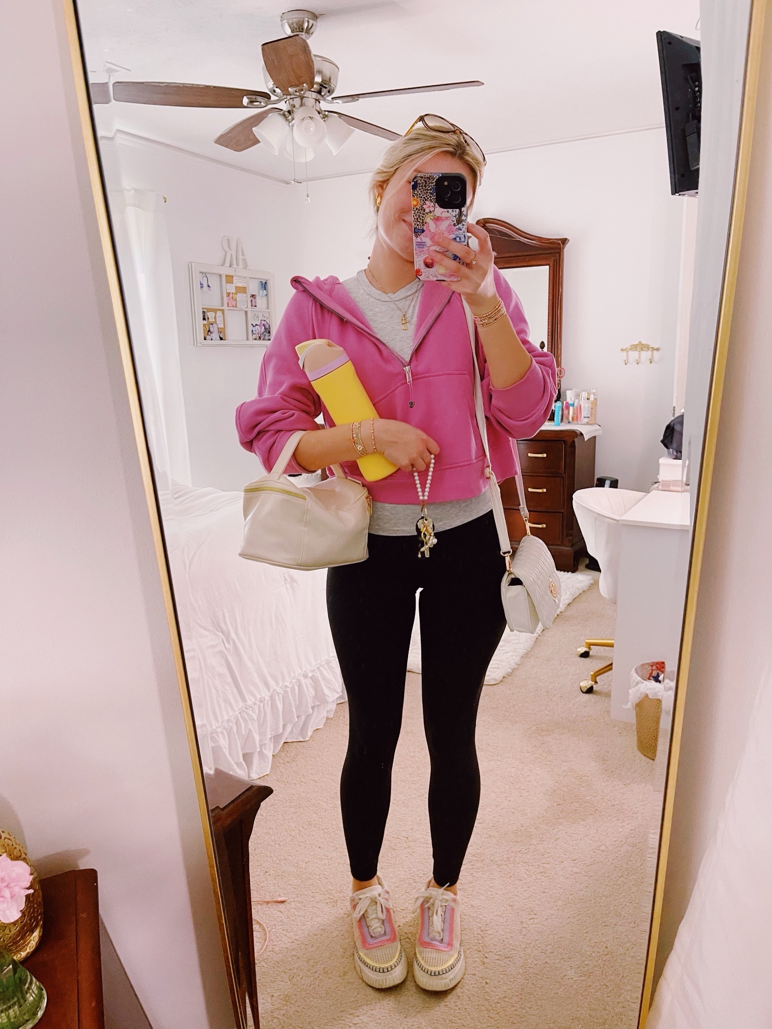 OOTD!! 😇😇😇

#LTKGiftGuide #LTKActive #LTKFitness
