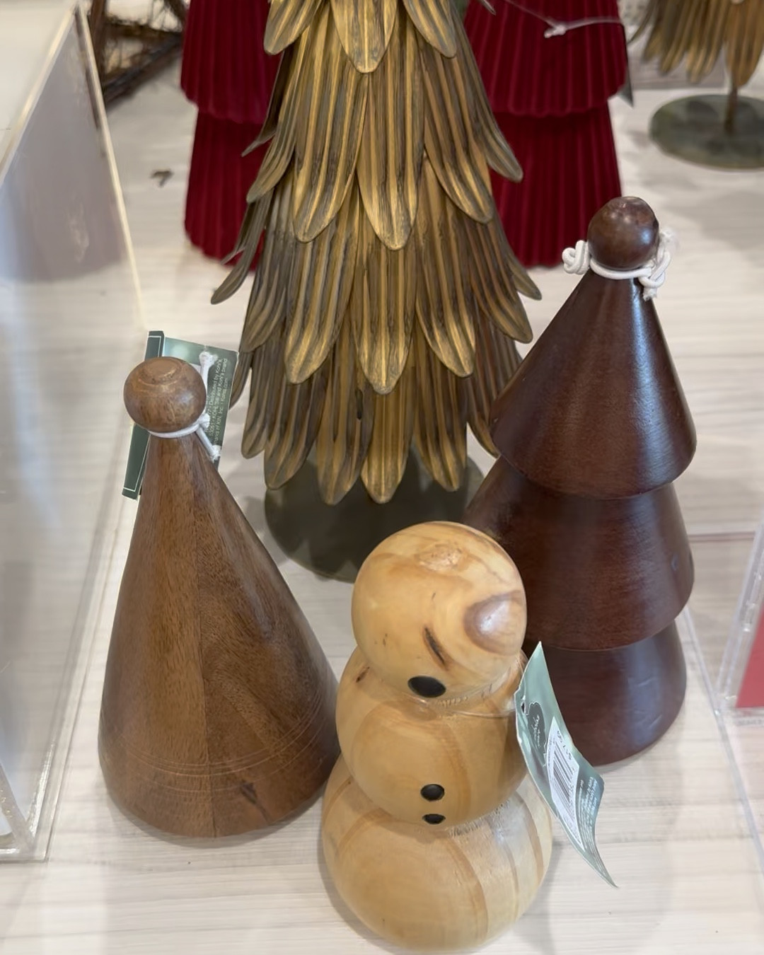 Holiday magic starts at home 🎄✨ Bring the festive spirit alive with timeless Christmas decor — cozy textures, twinkling lights, and classic accents that make every corner shine. From elegant wreaths to soft throws and sparkling ornaments, these seasonal touches instantly transform your space into a warm winter retreat. Shop my favorite Christmas home finds and make your decor dreams come true this season!

Christmas decor, gingerbread cookie jar, holiday home inspiration, cozy Christmas decorations, festive home accents, Christmas tree styling ideas, elegant holiday decor, holiday interior design, Christmas wreaths and ornaments, winter home styling, seasonal home trends, Christmas decorating ideas, holiday home essentials, modern Christmas decor, holiday living room setup, Christmas home inspiration, holiday decorating guide, festive interior styling.

#LTKHome #LTKHoliday #LTKSaleAlert