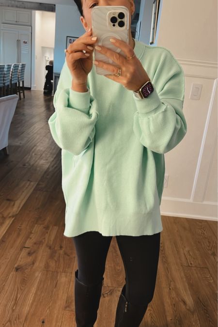 This sweater is so cozy and comes in so many amazing colours! It’s oversized and the quality is unreal! 

#LTKstyletip #LTKfit #LTKSeasonal
