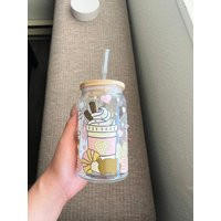 Cafecito Y Chisme Iced Coffee Glass, Mexican Sweetbread, Gifts, Coffee Glass With Lid & Straw, Boba Tea Glass - 16Oz | Etsy (US)