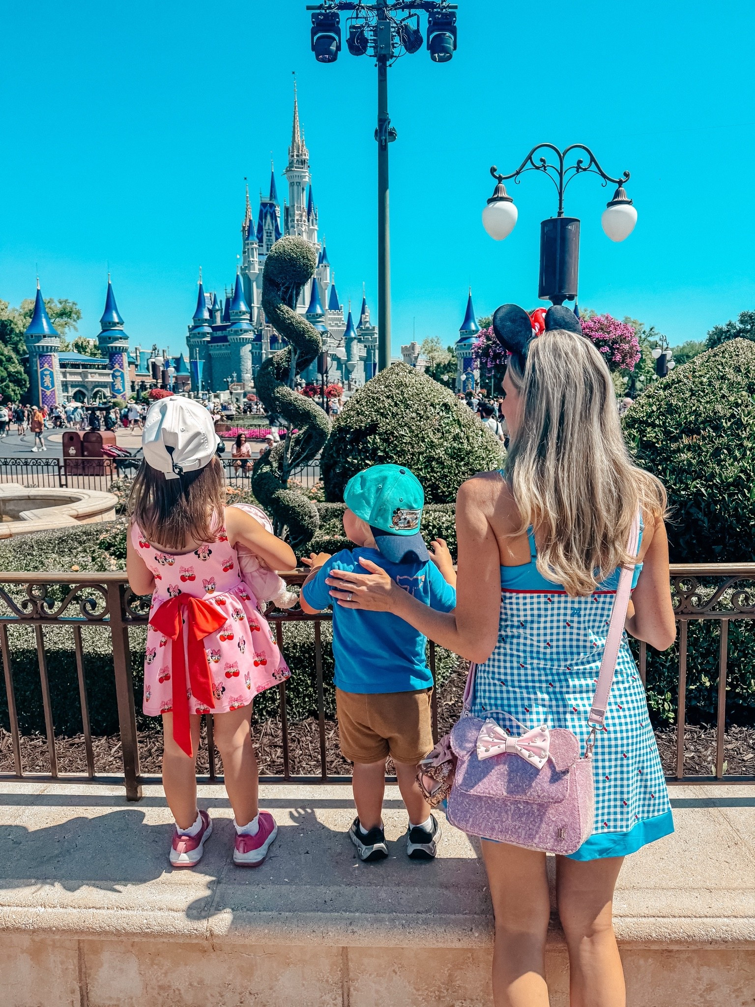 Theme park OOTD 

Disney park outfit inspo

#LTKdayinmylife #LTKActive