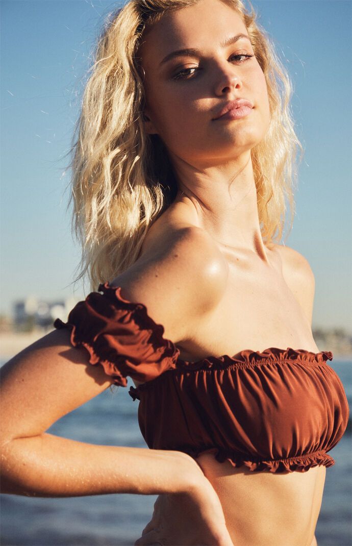 LA Hearts Emily Lettuce Edge Off-The-Shoulder Bikini Top | PacSun