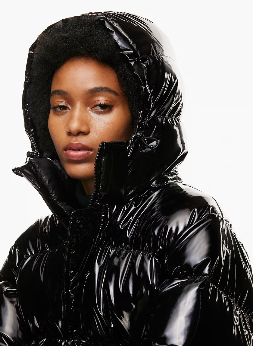 THE SUPER PUFF™ SHORTY | Aritzia