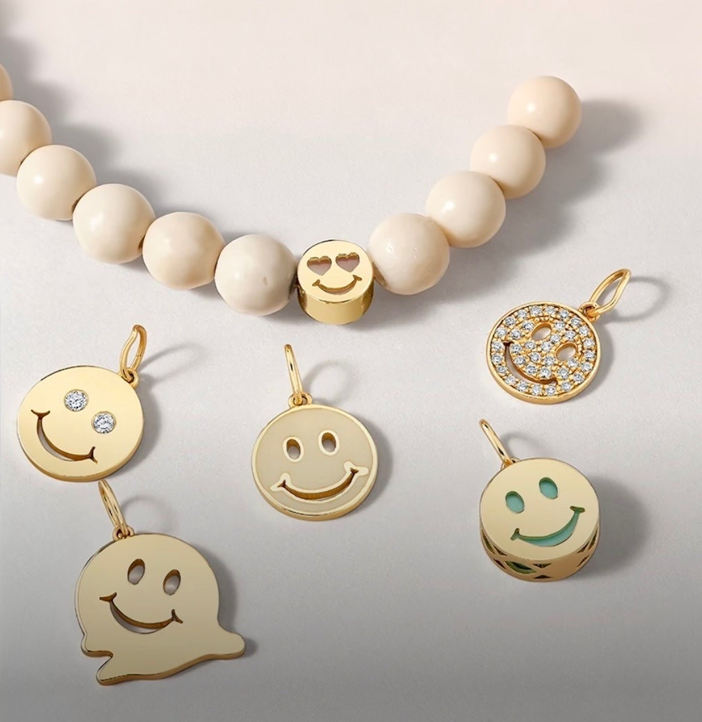 Sydney Evan
Charms

Brighten your day with our playful 14k Gold Happy Face Charm Necklace, featuring a cheerful smiley face embellished with sparkling pavé-set diamonds

#LTKootd #LTKTravel #LTKWorkwear