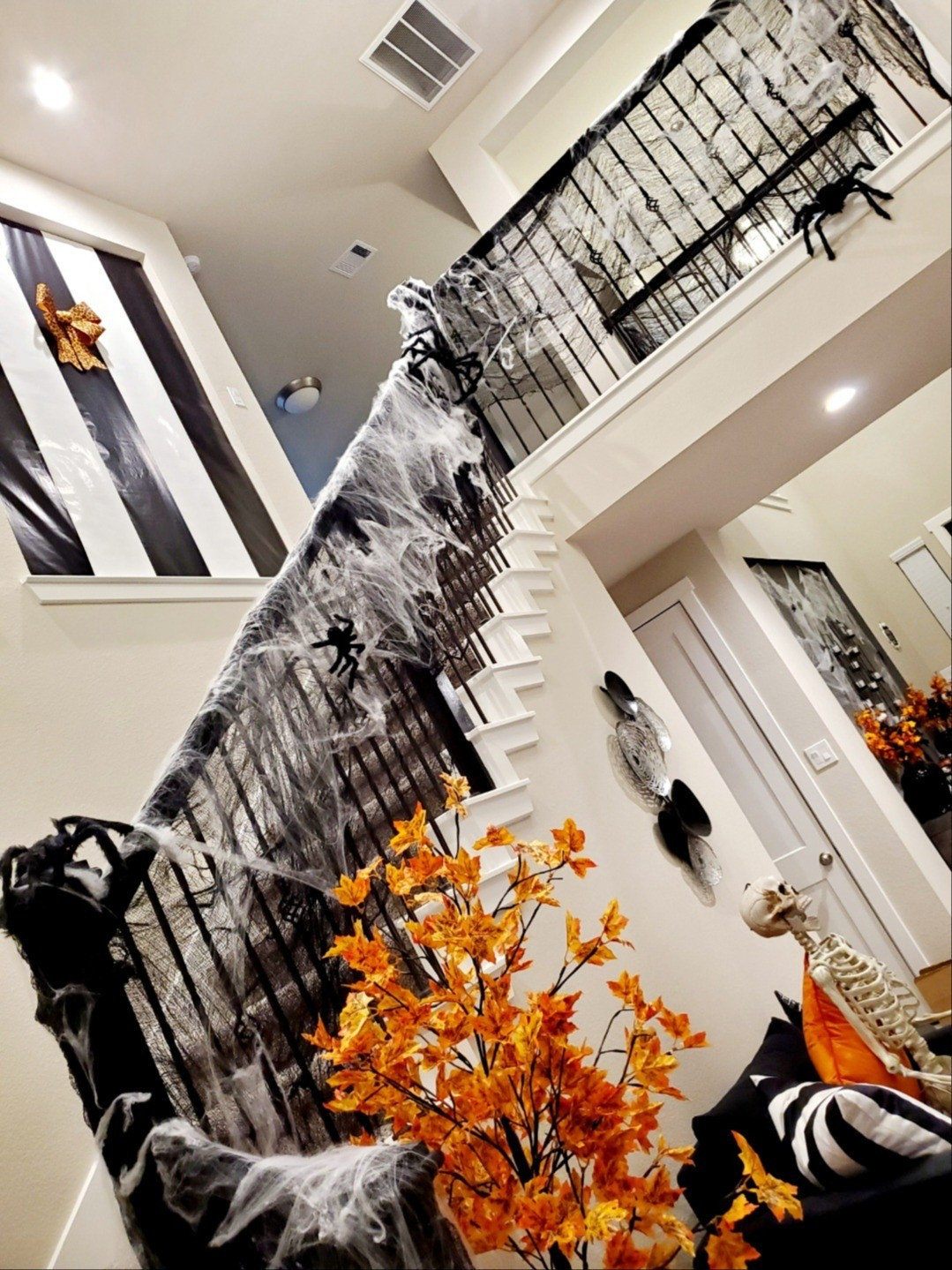 Halloween Spider Web Banister with Spider Web and posable spiders 🧡🎃🖤🕸🕷Halloween decor. Halloween Spiders. Halloween Banister. Spider Web. 

#LTKHalloween #LTKSeasonal #LTKHoliday