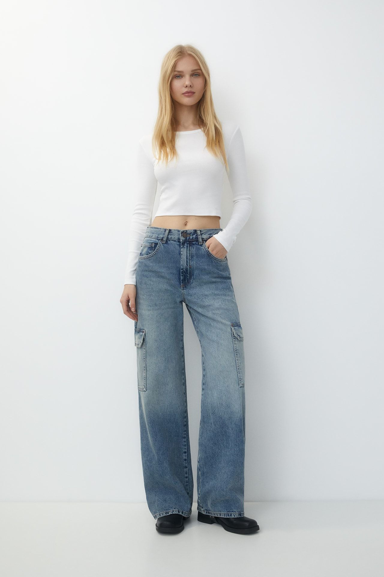 Wide-leg cargo jeans | PULL and BEAR UK