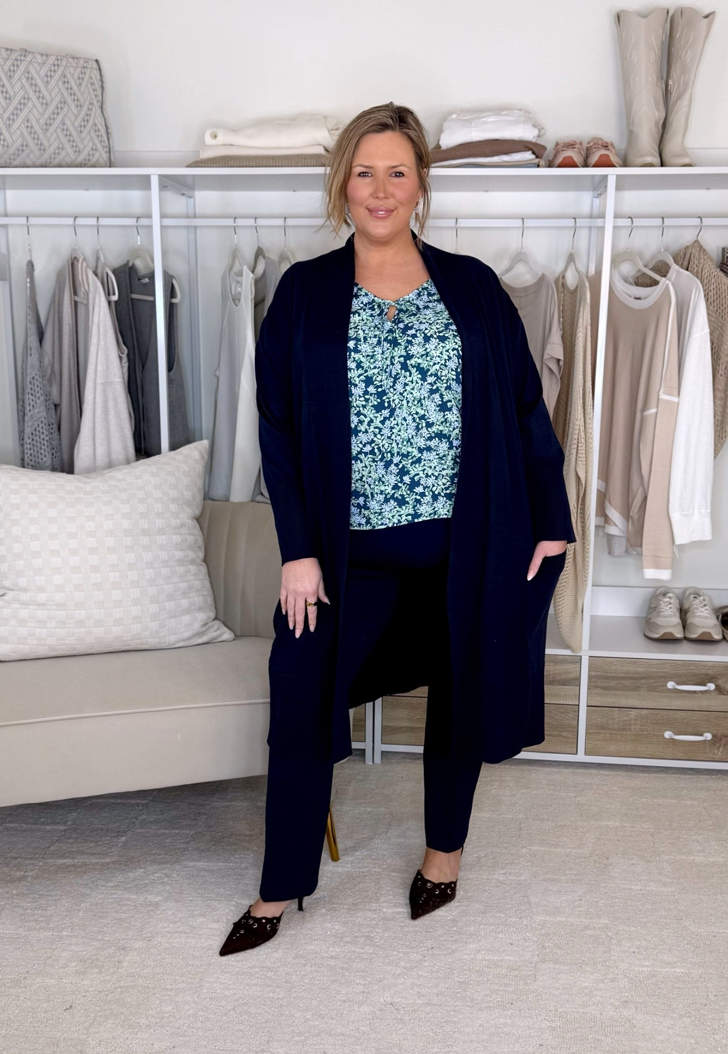 Plus size workwear outfit ideas! Wearing a 2X in the pants. Wearing a 2X in the top. The duster is a 2X!

Plus size fashion, everyday outfit ideas, workwear, trendy fashion, ootd, midsize fashion, office outfits, what to wear for work, trendy fashion, chic style

#LTKMidsize #LTKPlusSize #LTKWorkwear