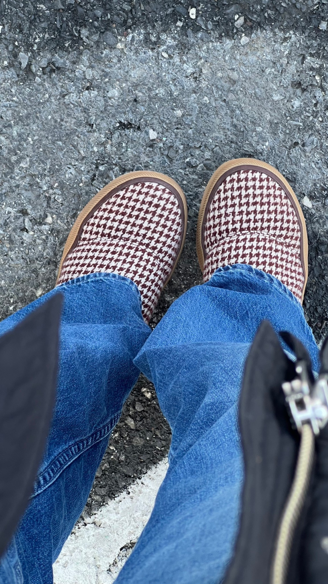 I keep getting compliments on these comfortable low Sorel boots - originally I wanted them as just a lounge, house slip on shoe but I’ve been wearing them everywhere because they are really comfy and warm booties 💞 they fit true to size, also!

#LTKdayinmylife #LTKgrwm #LTKootd