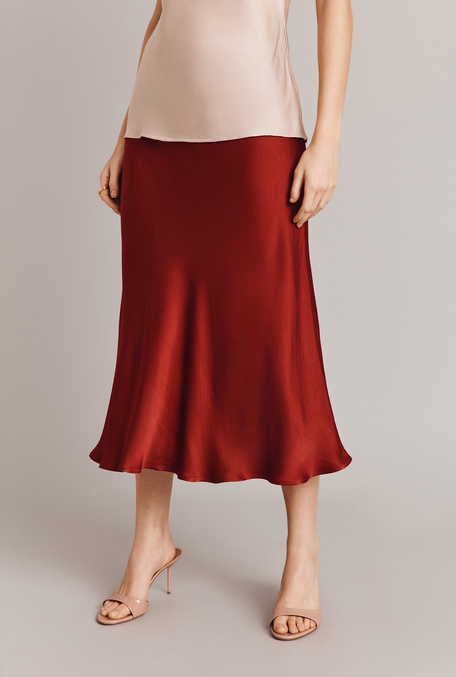 Luna Satin Slip Skirt

                        Red | Ghost