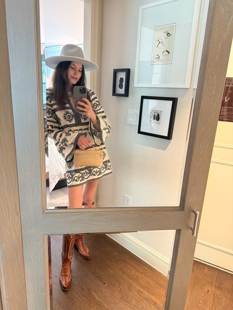 What I wore in Colorado!!


Women’s fashion, summer fashion, summer styles, summer outfits, summer outfit inspo, fall fashion, fall styles, fall outfit inspo, trendy fashion, chic style, Colorado outfit inspo 

#LTKSeasonal #LTKOver40 #LTKStyleTip