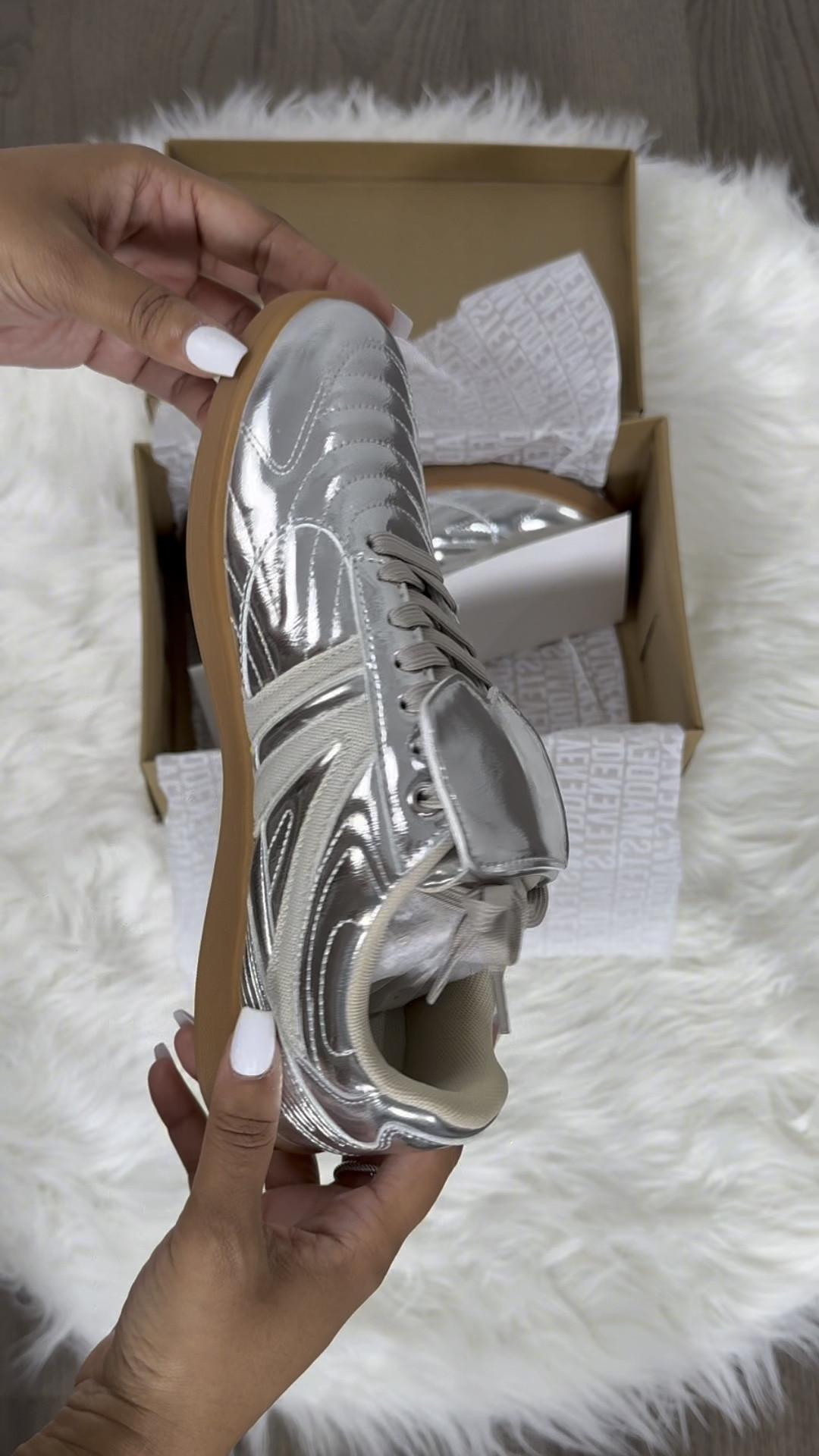 Metallic Steve Madden sneakers. #trending #falltrends

#LTKPlusSize #LTKFindsUnder100 #LTKMidsize