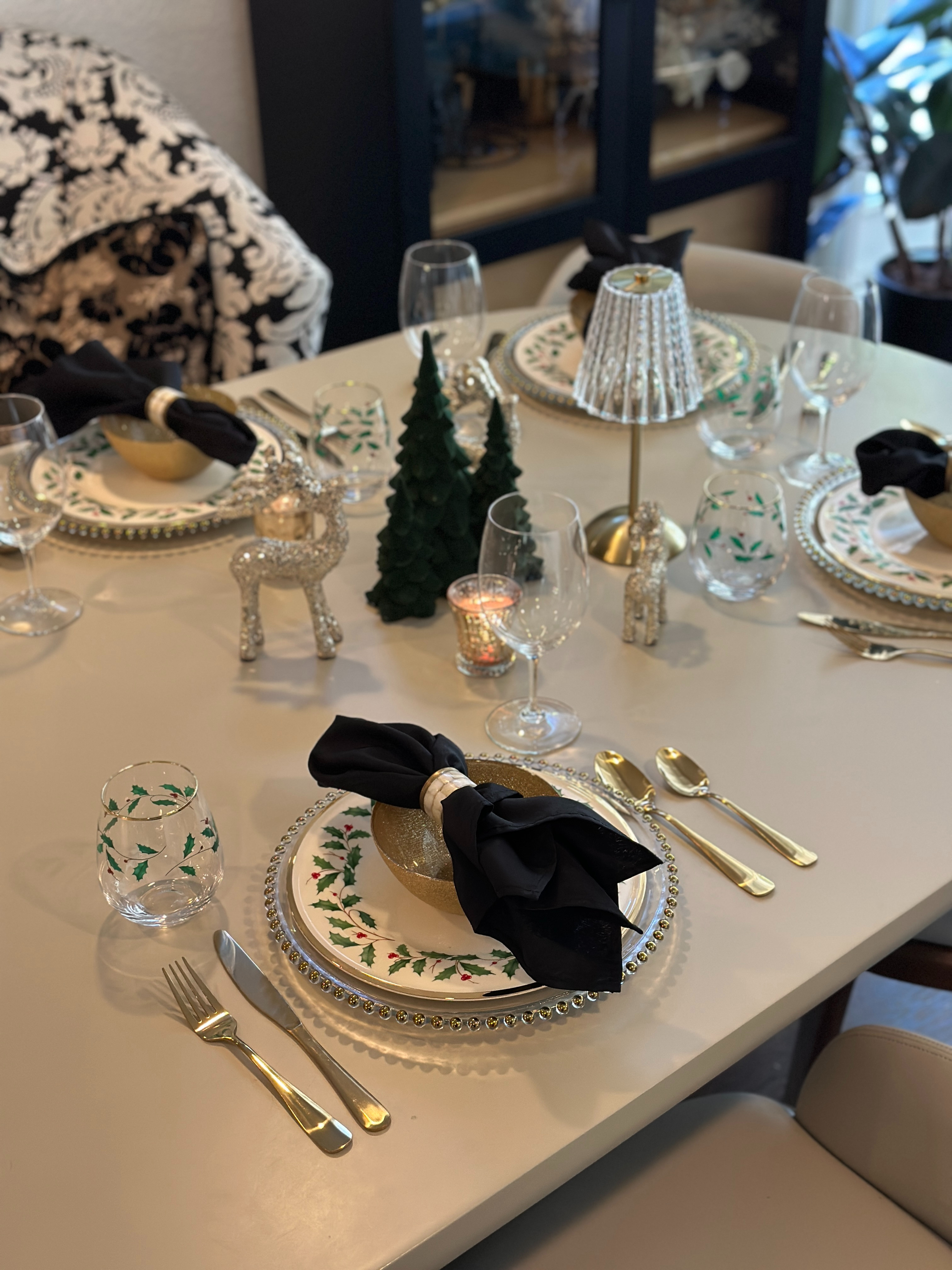 Chic holiday tablescape with Wayfair! #ad #WayfairPartner #OnlyonWayfair 

 #LTKHoliday #LTKSeasonal #LTKHome