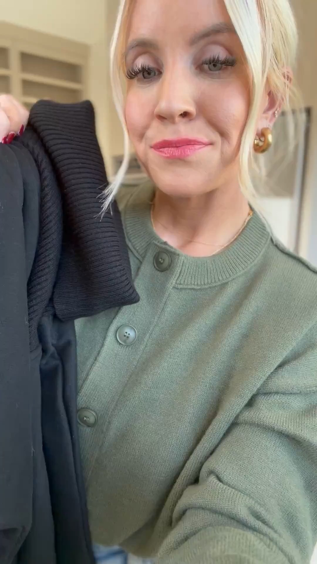 I have been on the hunt for a good look for less and I finally found one!

#LTKFindsUnder50 #LTKGiftGuide #LTKootd