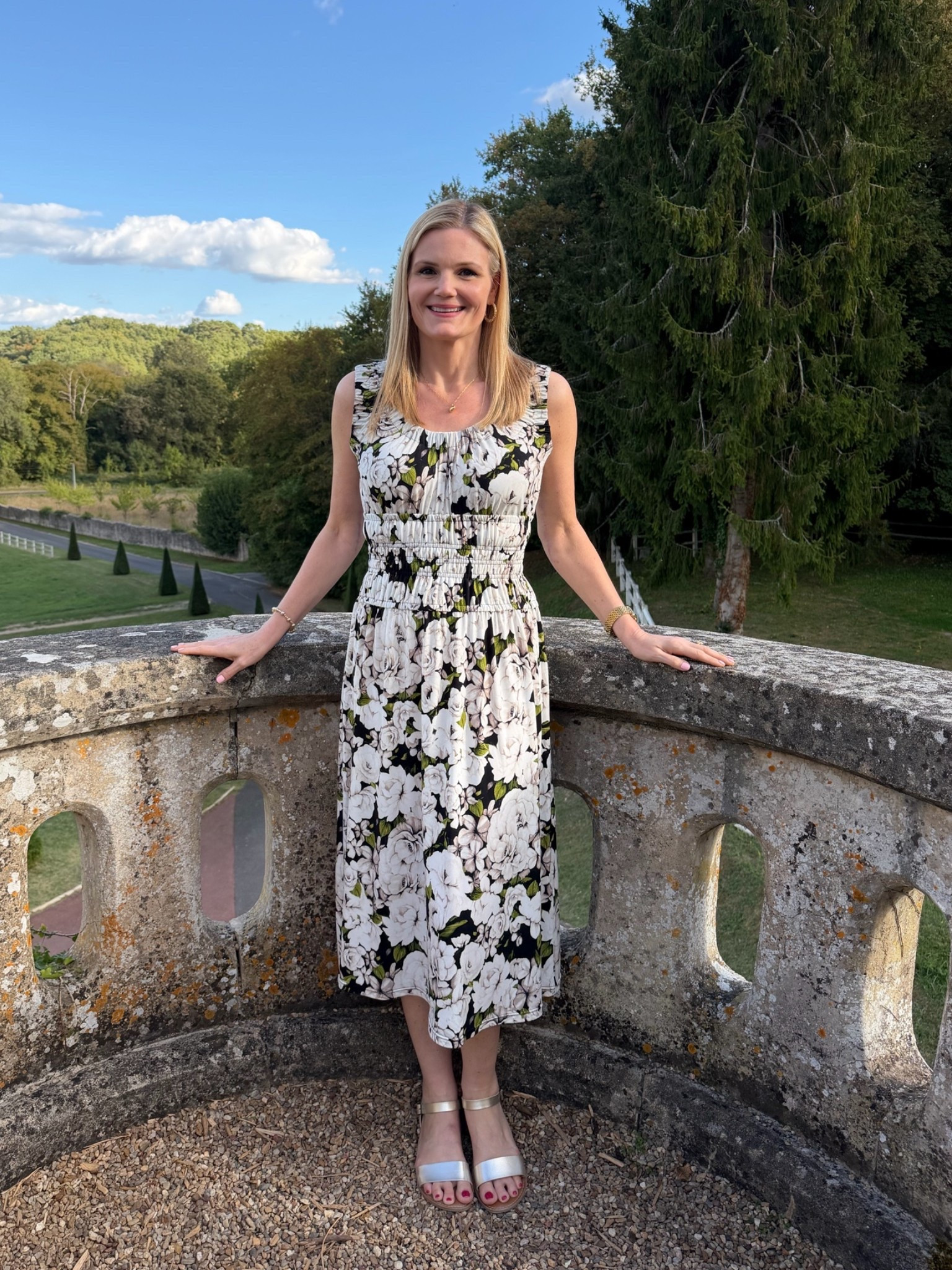 What I wore sightseeing in the Loire Valley and at Chateau de Villandry! Wearing the size small in the dress.

#LTKootd #LTKTravel #LTKSaleAlert