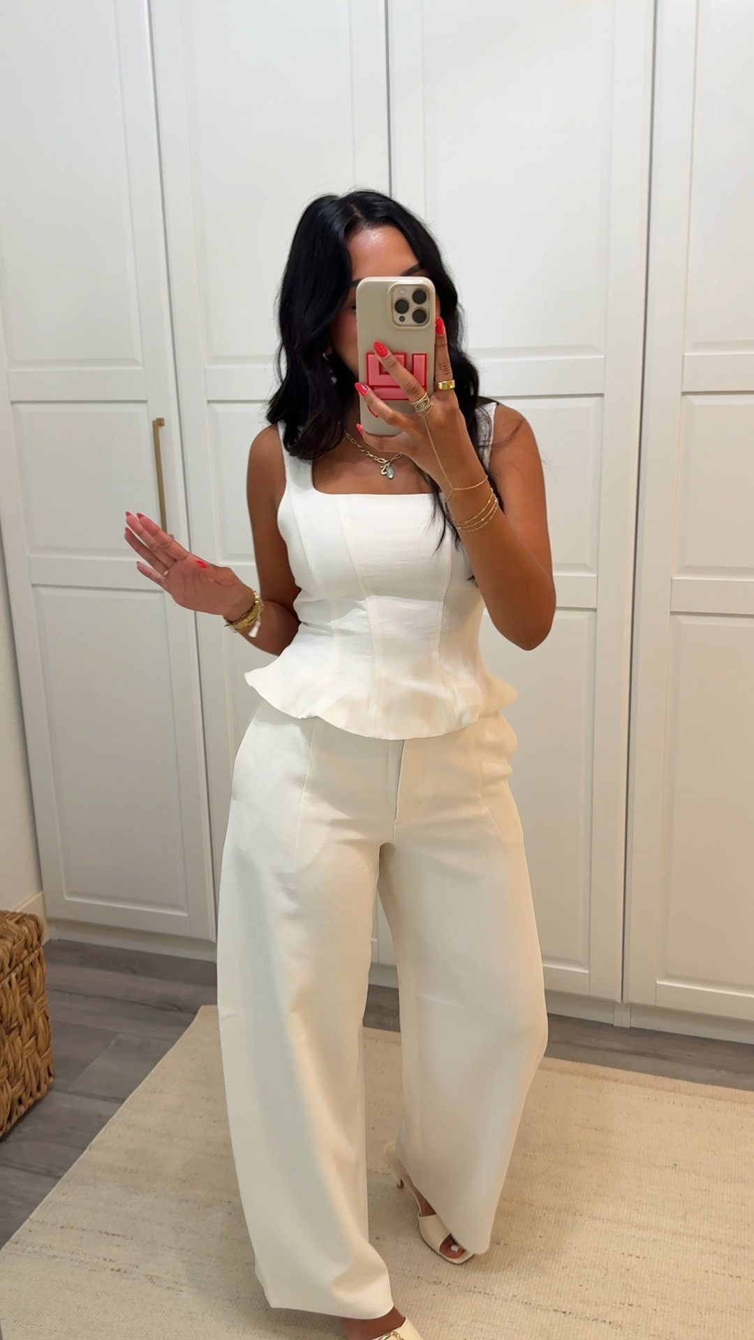 LOVE this outfit! 💍🫶🏽

Size 4 top, 6 bottoms