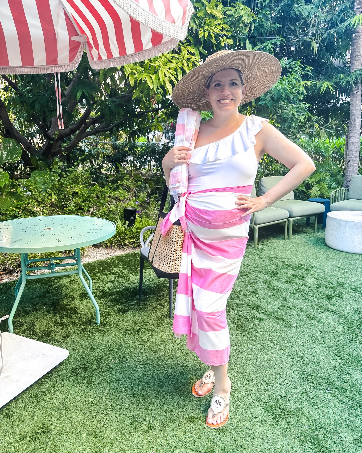 Sadly, the summer is officially over so I’m going to be recapping some of my favorite looks starting off with a rundown of everything that I wore on my trip to Grand Cayman earlier this year.
The vibes were amazing. The food was amazing. The company was amazing and of course the fashion was amazing as well.  I’m already looking forward to the next one!

When I pack for a trip, I do it in a very similar way to how I’ve been organizing my themed capsule series in that eye structure. My looks around larger, but easier to repeat items like shoes and bags. Then from there, I feel like I can be very creative with incorporating lots of different colors and silhouettes. I used to be more strictly into separate for traveling, but especially on a relaxing vacation. I now prefer to bring more dresses. I really find that if you have the right jewelry and the right accessories, you will look put together without needing to layer or match garments quite as much. This means you can have a lot of looks but not bring considerably more items overall. This is just how I feel today, though very open-minded to change in the future! 😊 