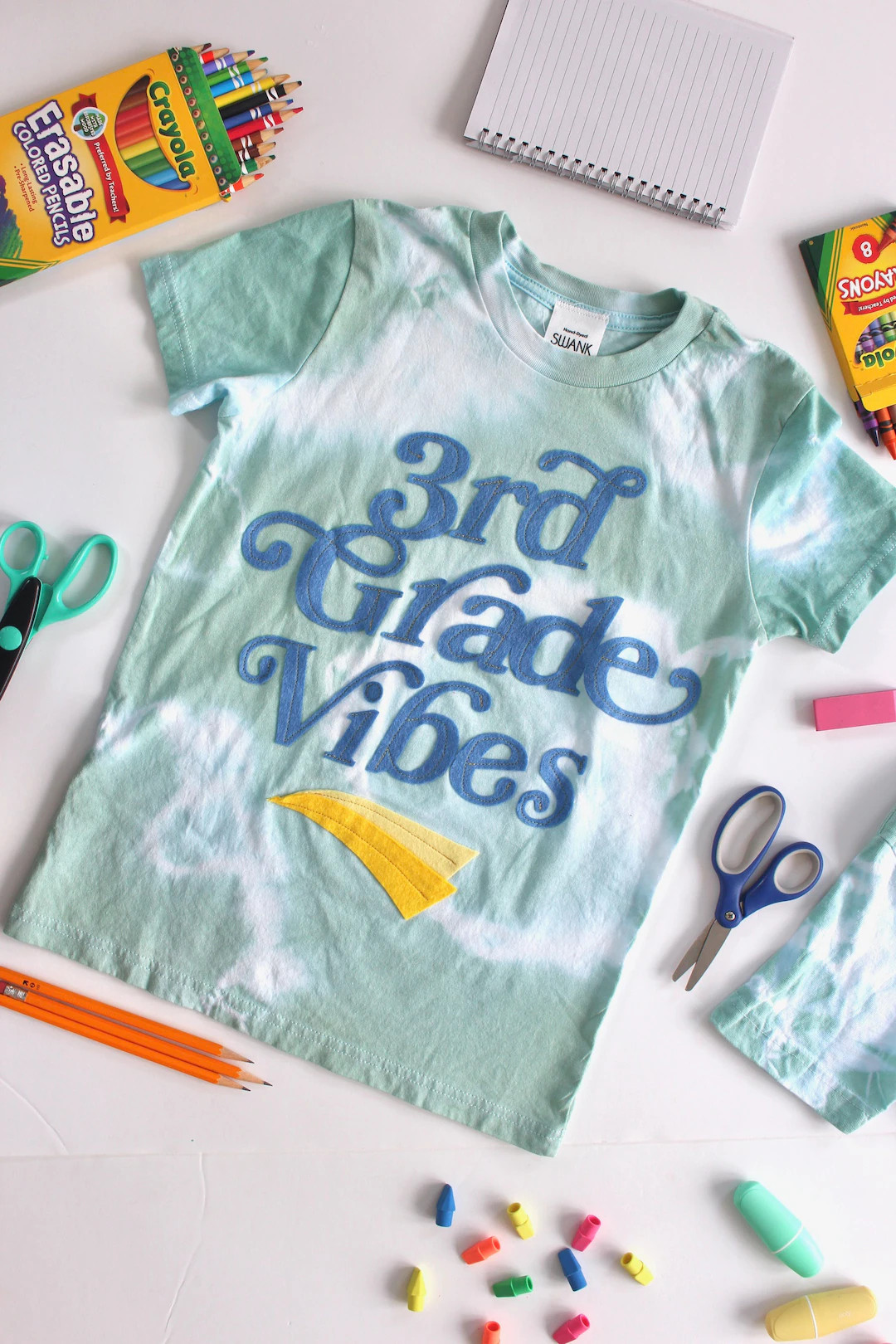 Hello Third Grade Vibes Fourth First Day of 4th Grade School Shirt Tshirt 3rd for Girls for Boys ... | Etsy (US)