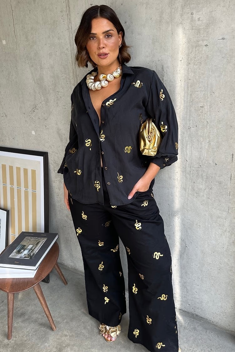 Ready 🍸💫

#LTKuk #LTKfestive #LTKcurves