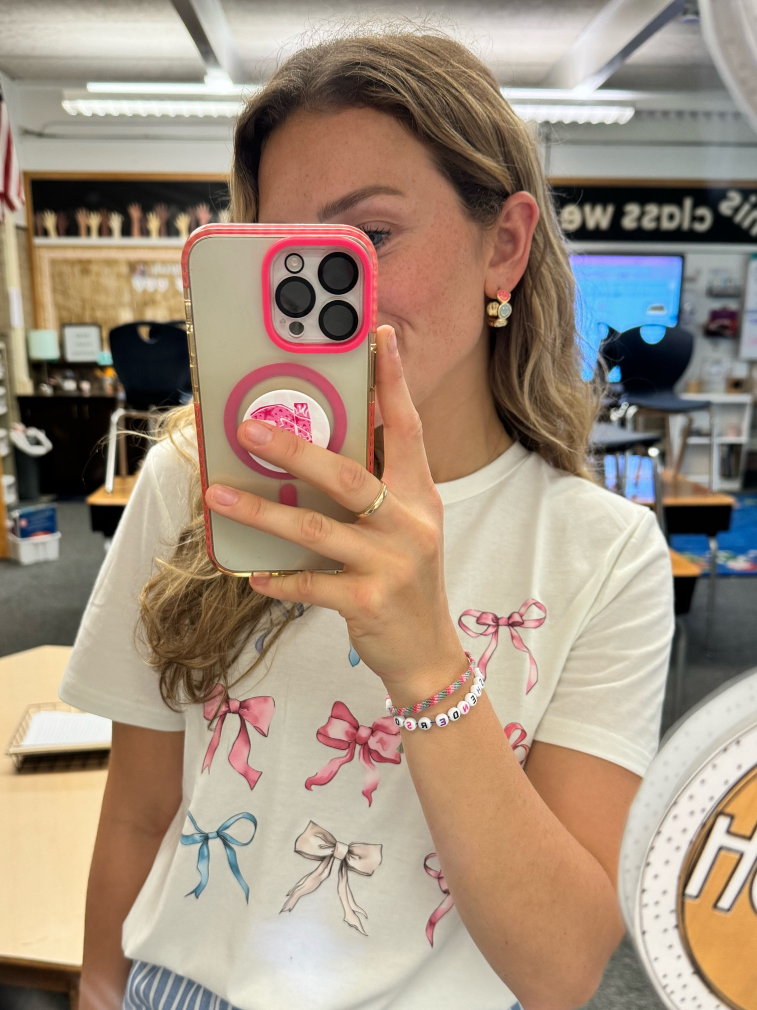 Love these little hoops!! So fun 

#LTKWorkwear #LTKSeasonal #LTKFindsUnder50