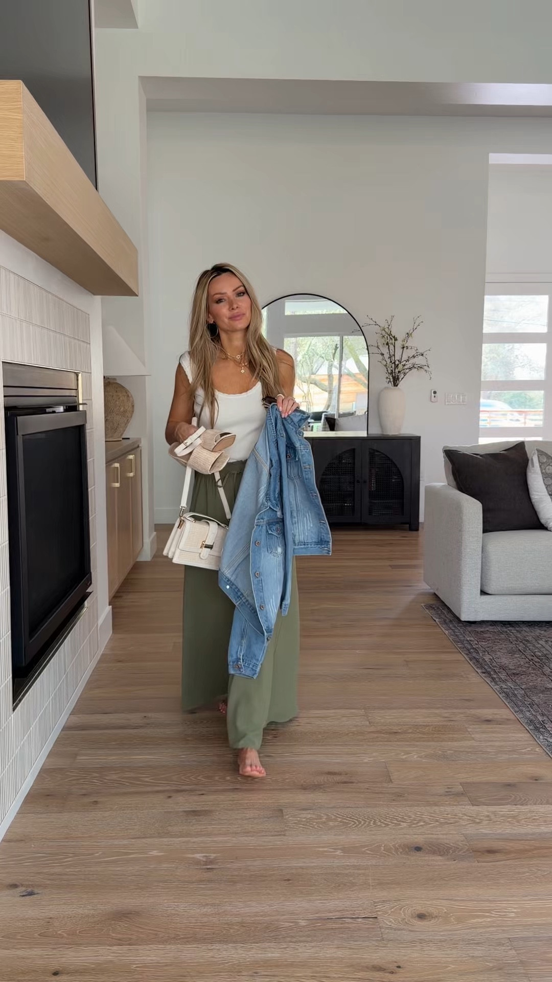 Save this for your next beach trip ☀️ comment AMAZON and I’ll send you the details 
These Amazon finds are giving vacation-ready without the resort price 🌴
Effortless warm-weather outfits you’ll actually rewear ✨

Flowy neutral lounge pants + easy blue tee, breezy olive wide-leg pants with a lightweight tank, the cutest floral mini dress — all beach vacation outfits from Amazon that pack light, style easy, and work from travel days to sunset dinners… and more!

#BeachVacationOutfits #AmazonVacationStyle #ResortWearOnABudget #NeutralChic #VacationOutfitIdeas