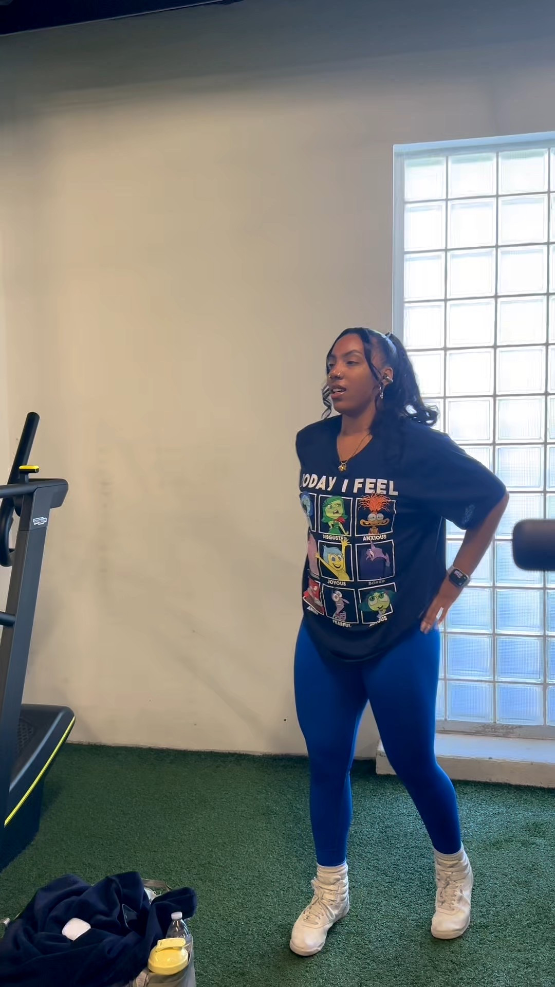 Put myself to WORK today! 

@walmart if you want to send me some tshirts for the gym I’m here for it. This tee is the MOOD. 

Get that ass up. Health is wealth. You only have one body, cherish it. ✨ 

#voiceover #gym #fitmom #discipline #walmart