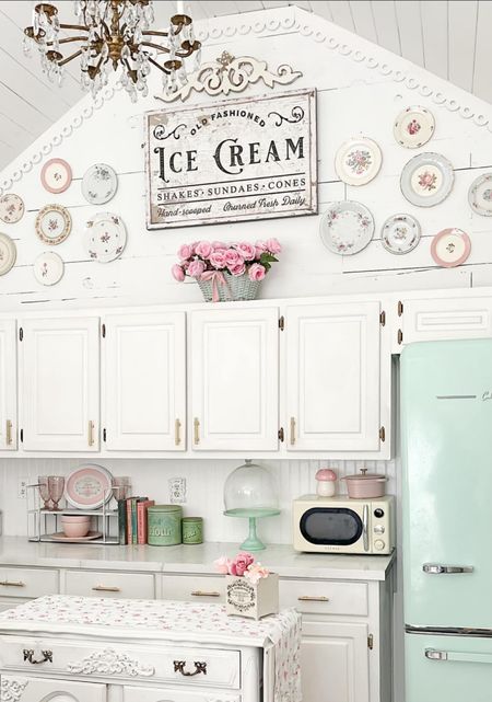 Cottage kitchen decor 

#LTKSaleAlert #LTKHome #LTKSeasonal