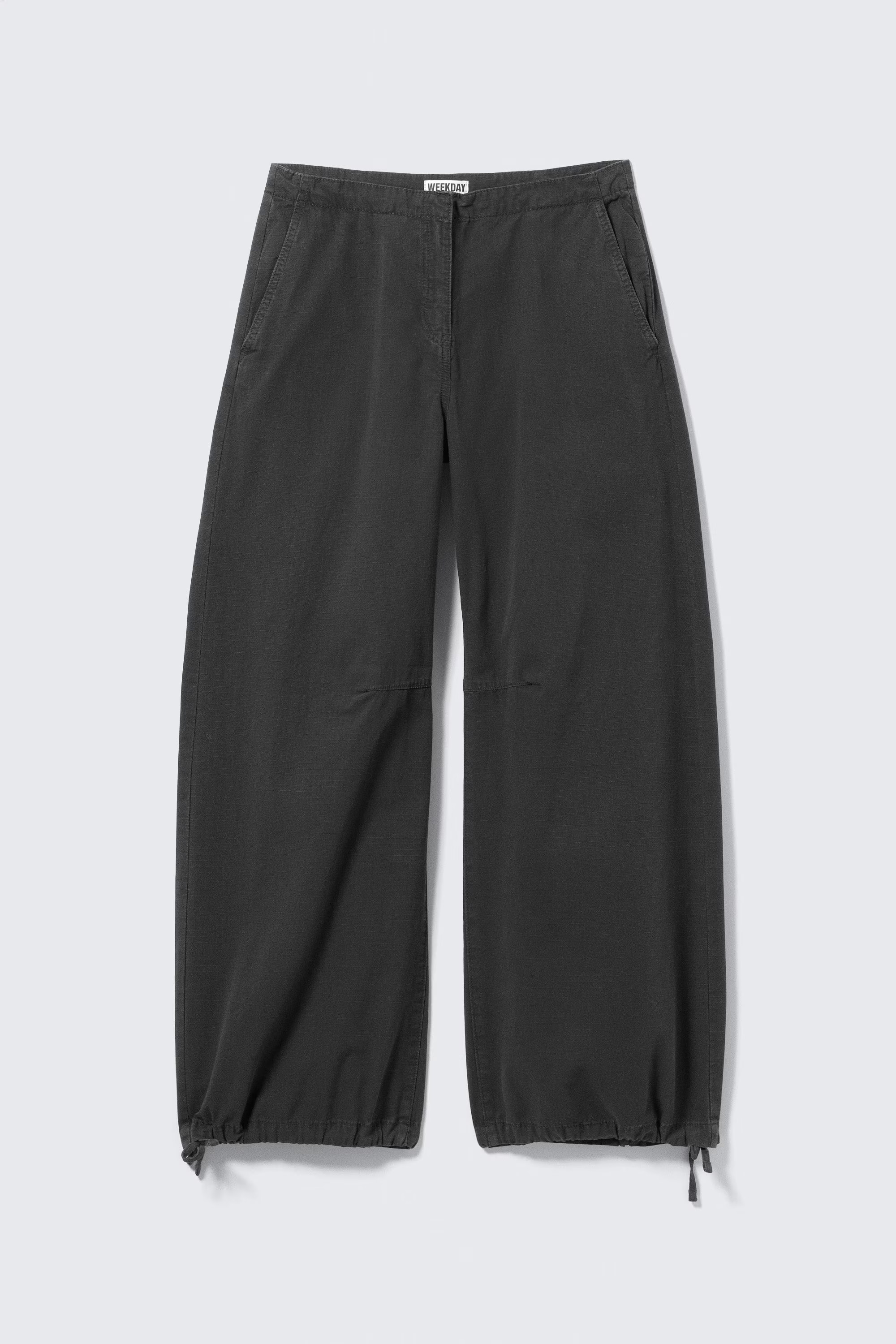 Low Rise Baggy Ripstop Trousers | Weekday