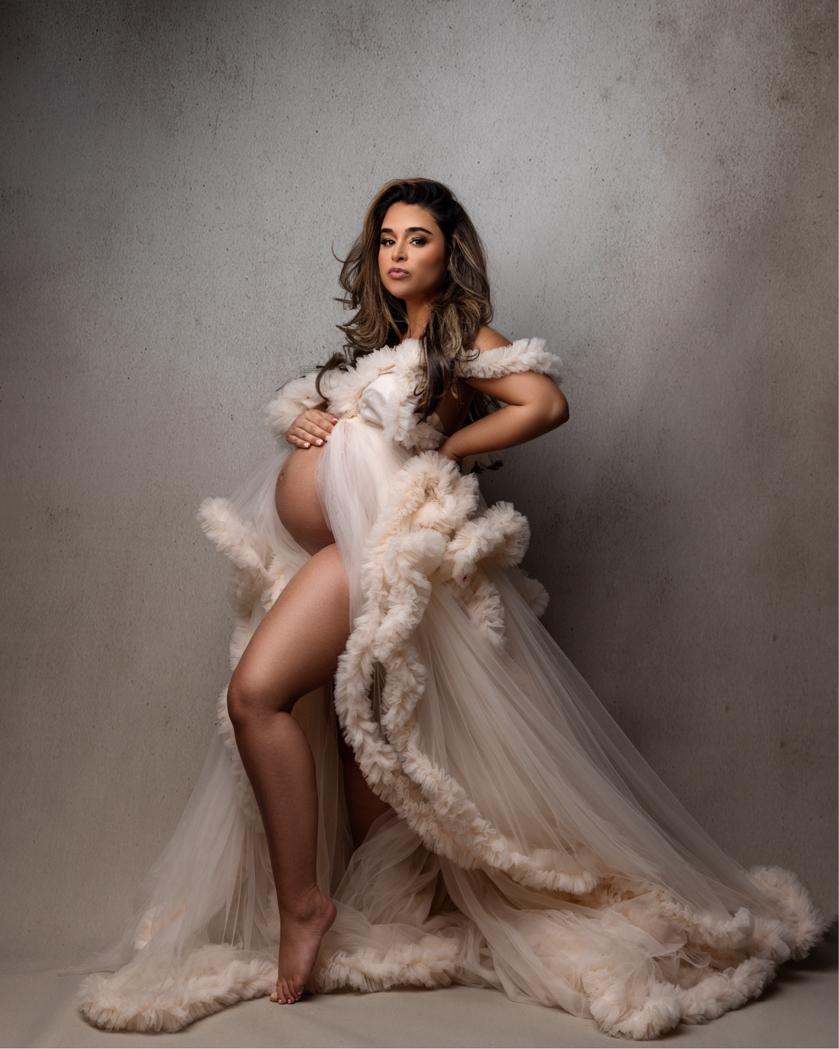 Maternity Shoot feeling very Bridgerton Vogue in this beautiful dress✨

#LTKbump #LTKbaby