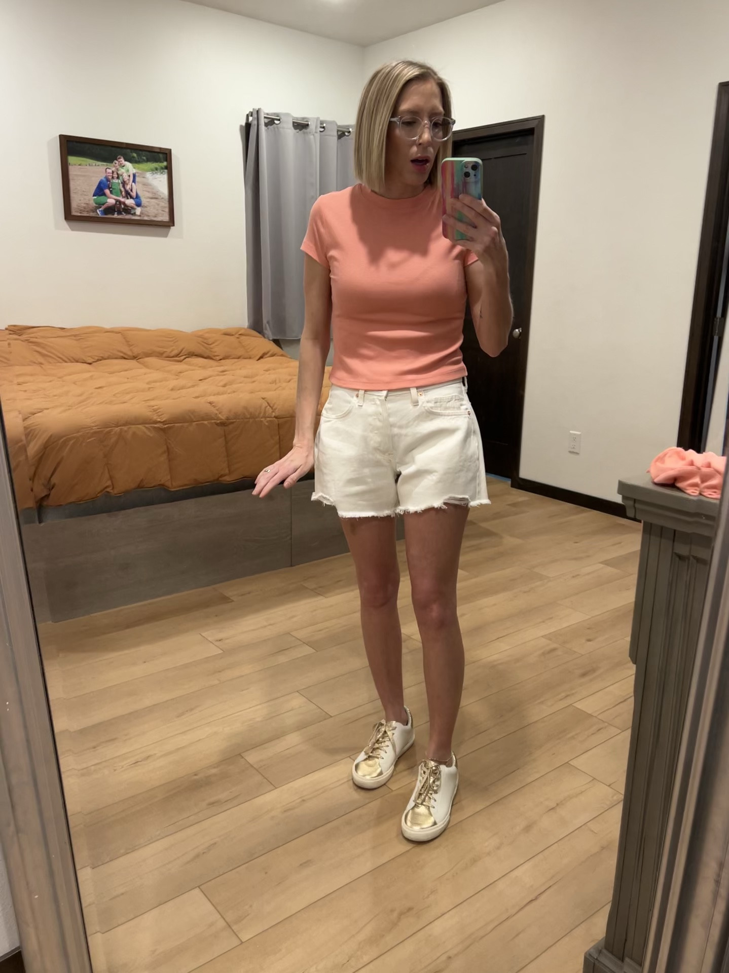 The crewneck ribbed tee is back and in a shrunken version are you short torso girl like me! 🙌🏼🫶🏼
I would say this color sits between geranium pink and salmon. 
It’s also not letting me link the shorter version! So the regular fit is linked!
#tcilightspring #hocspring #classicgamine