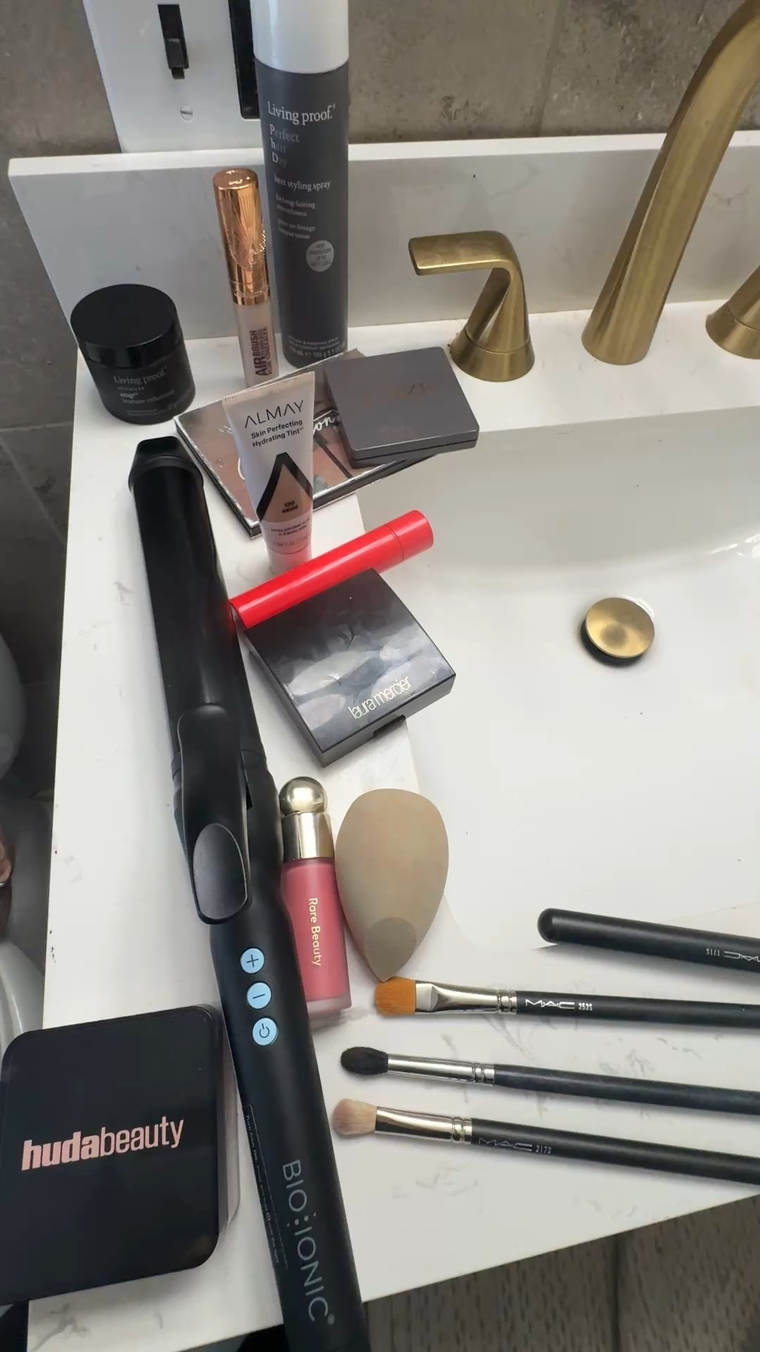 Resharing, because the audio didn't come through last time.
These are the current every day beauty products that I am loving and using!
Makeup, hair, cosmetics, self care, glam, hair tools

#LTKdayinmylife #LTKgrwm #LTKBeauty