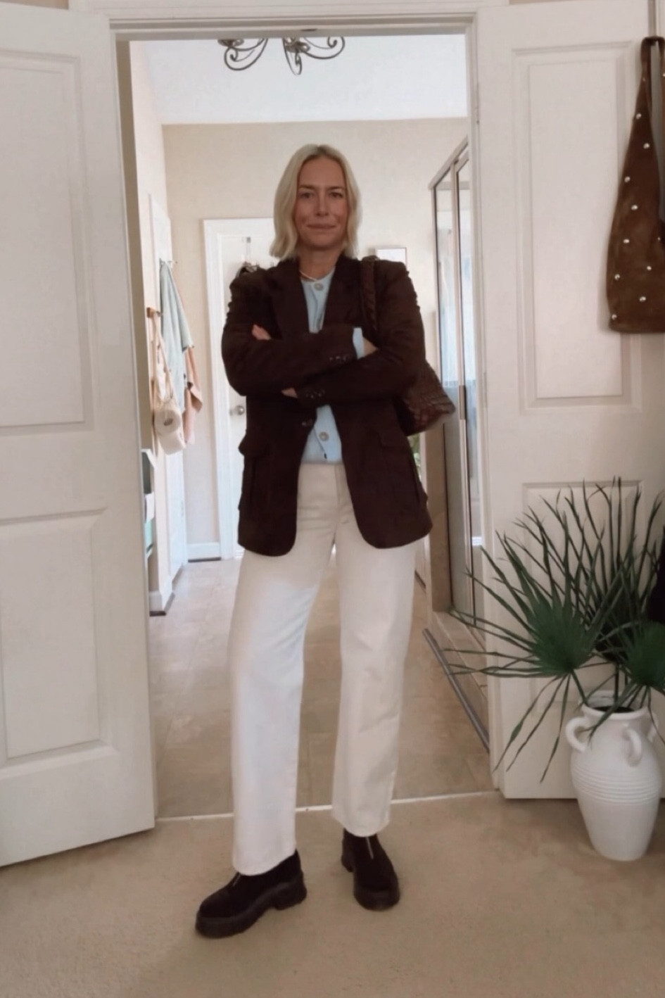 🤎❄️🐻🩵

#LTKSeasonal #LTKOver40 #LTKStyleTip