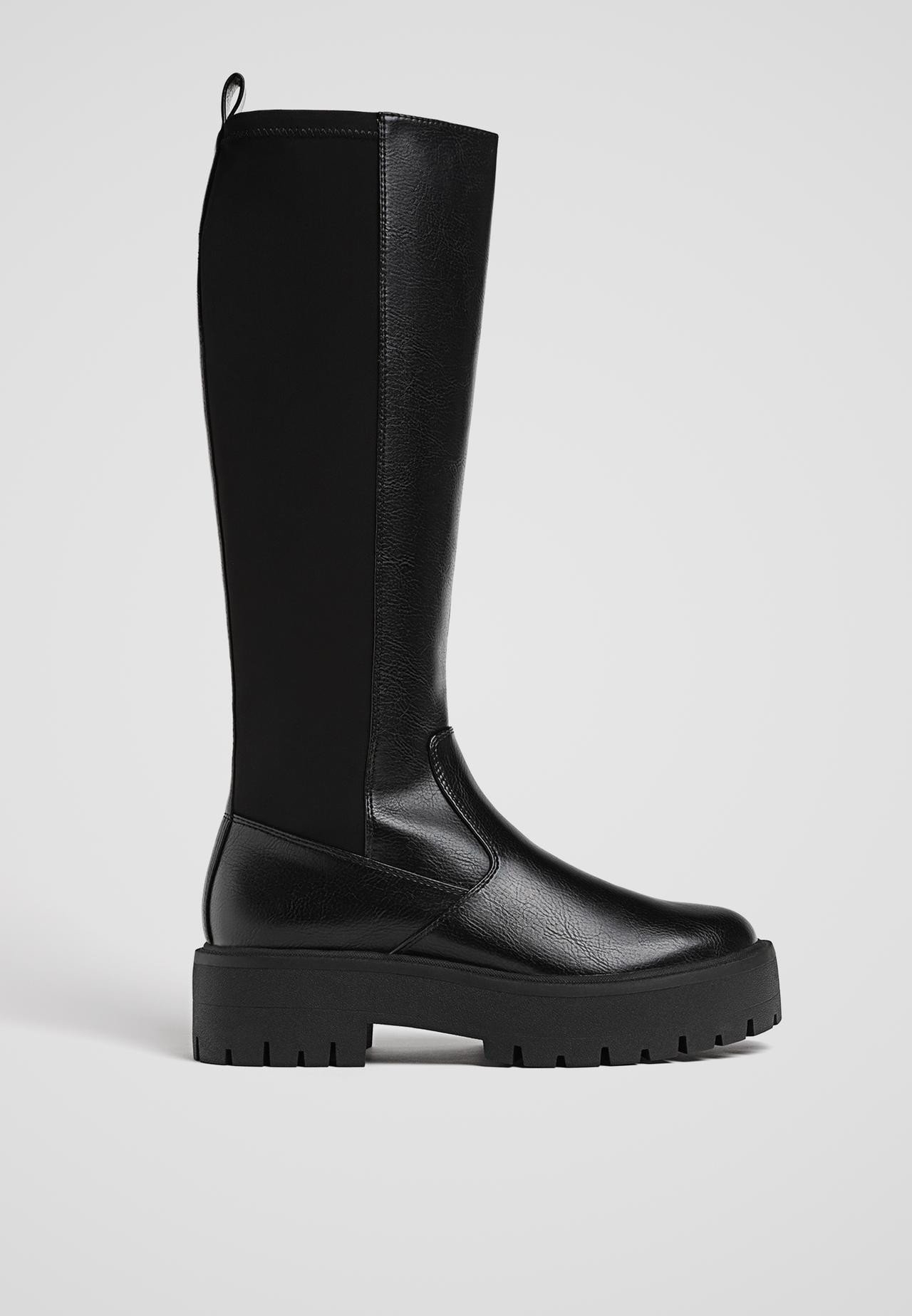 Flat knee-high boots£55.99Select size | Stradivarius (UK)