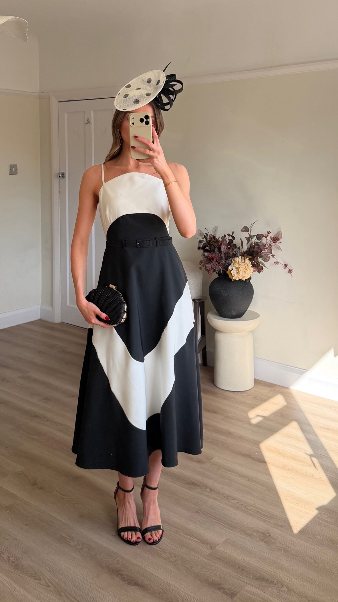 Spring occasionwear
I’m wearing a size 8 in the dress
I’m 5ft 6 