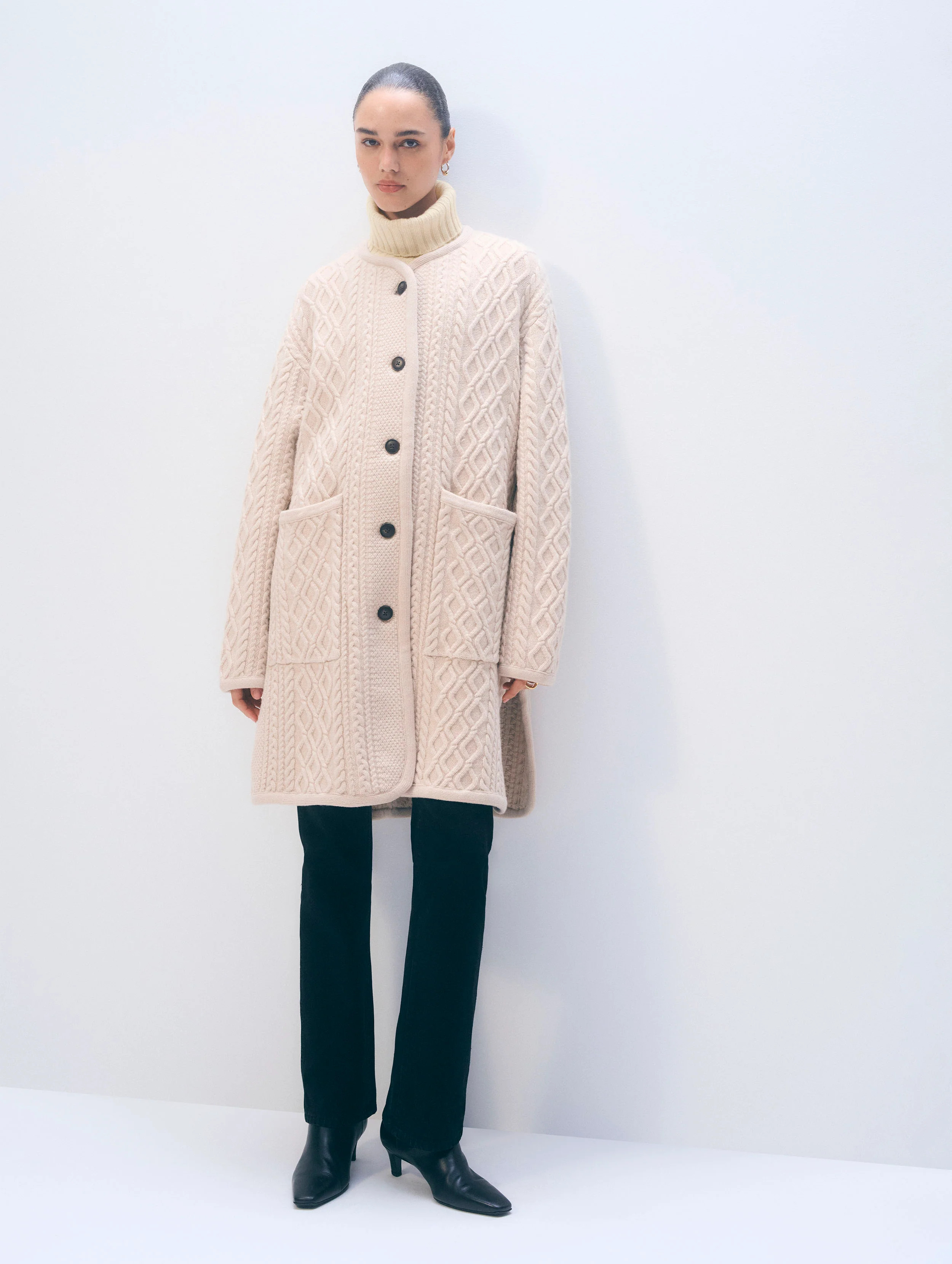 Merino Luxe Oversized Cable Coat | Honey Cream | White and Warren